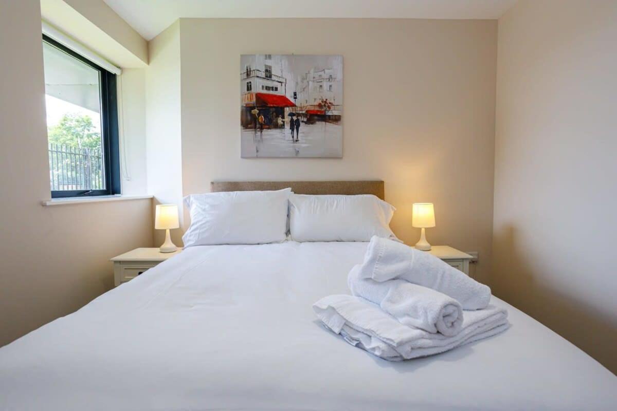Bright & Spacious 1 Bedroom Apartment Manchester