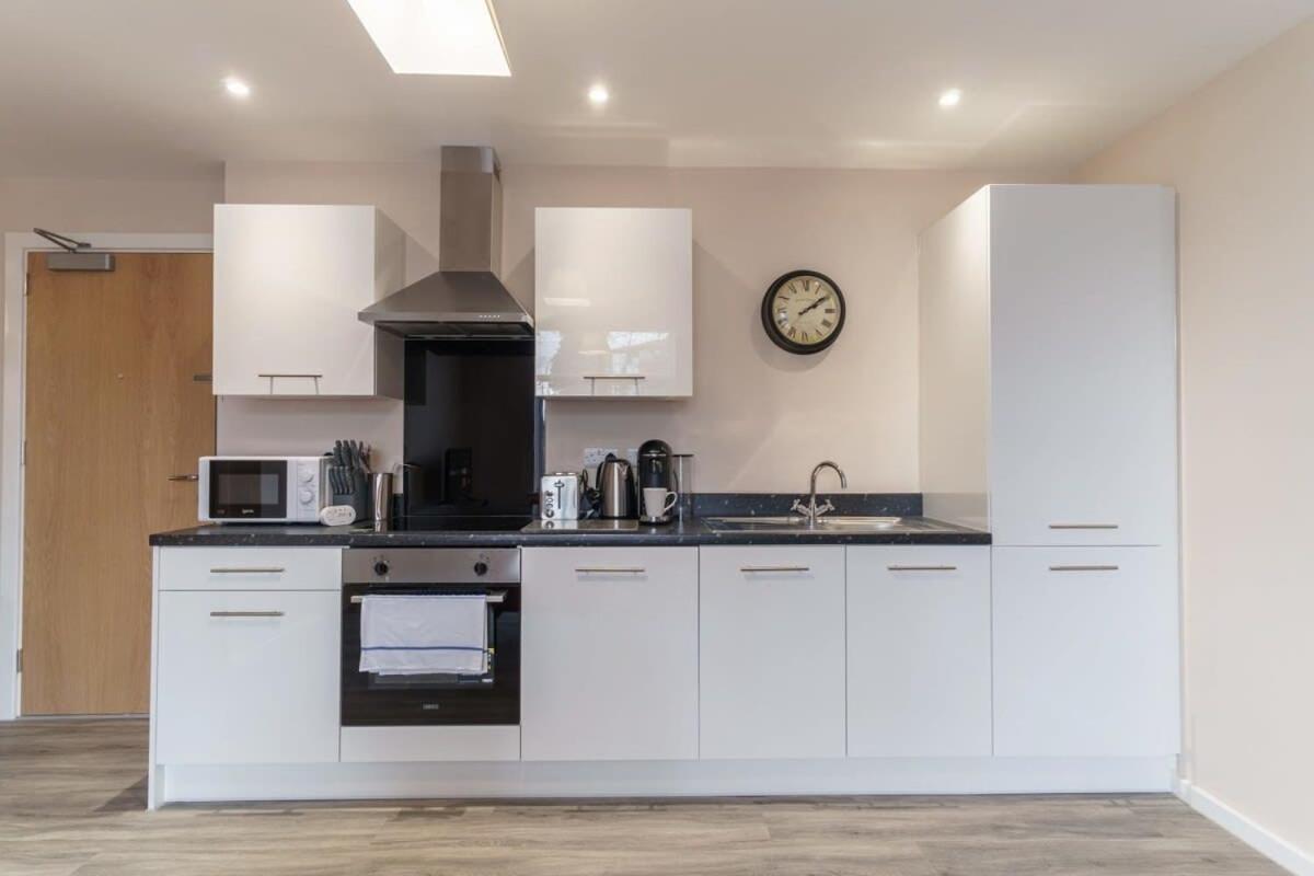 Bright 2 Bed - Sleeps 4 * Manchester