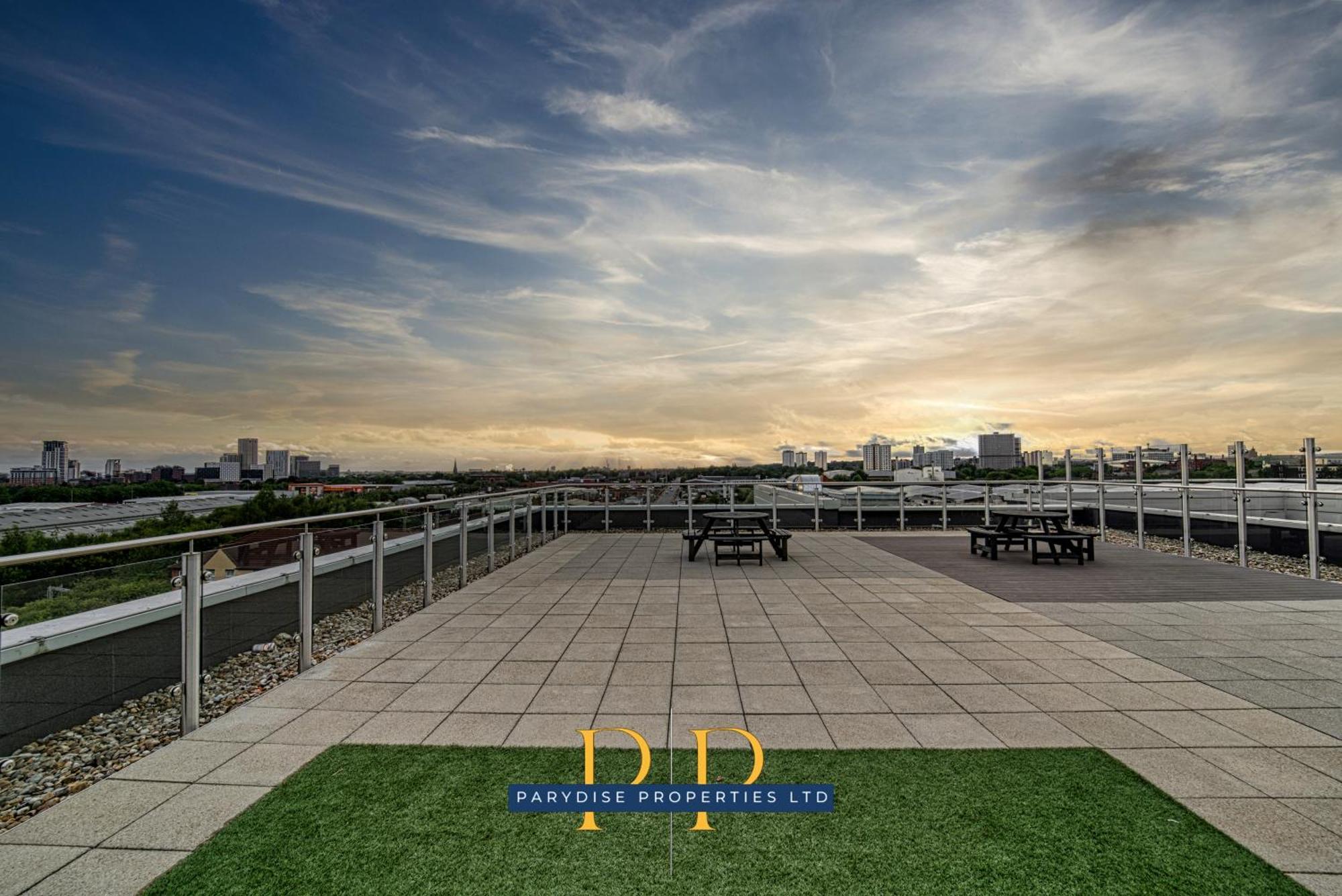 Middlewood Plaza Suite: Salford By Parydise * Manchester