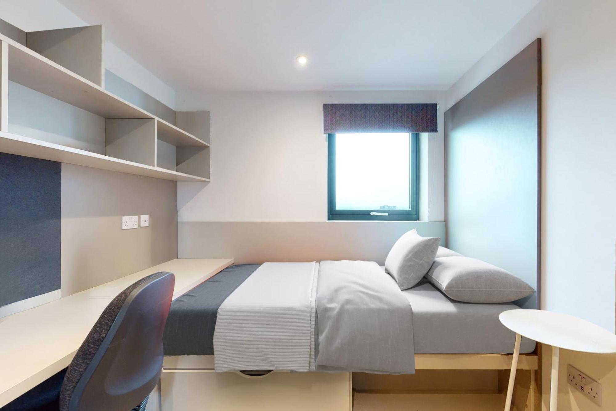 Apartment Canvas Manchester