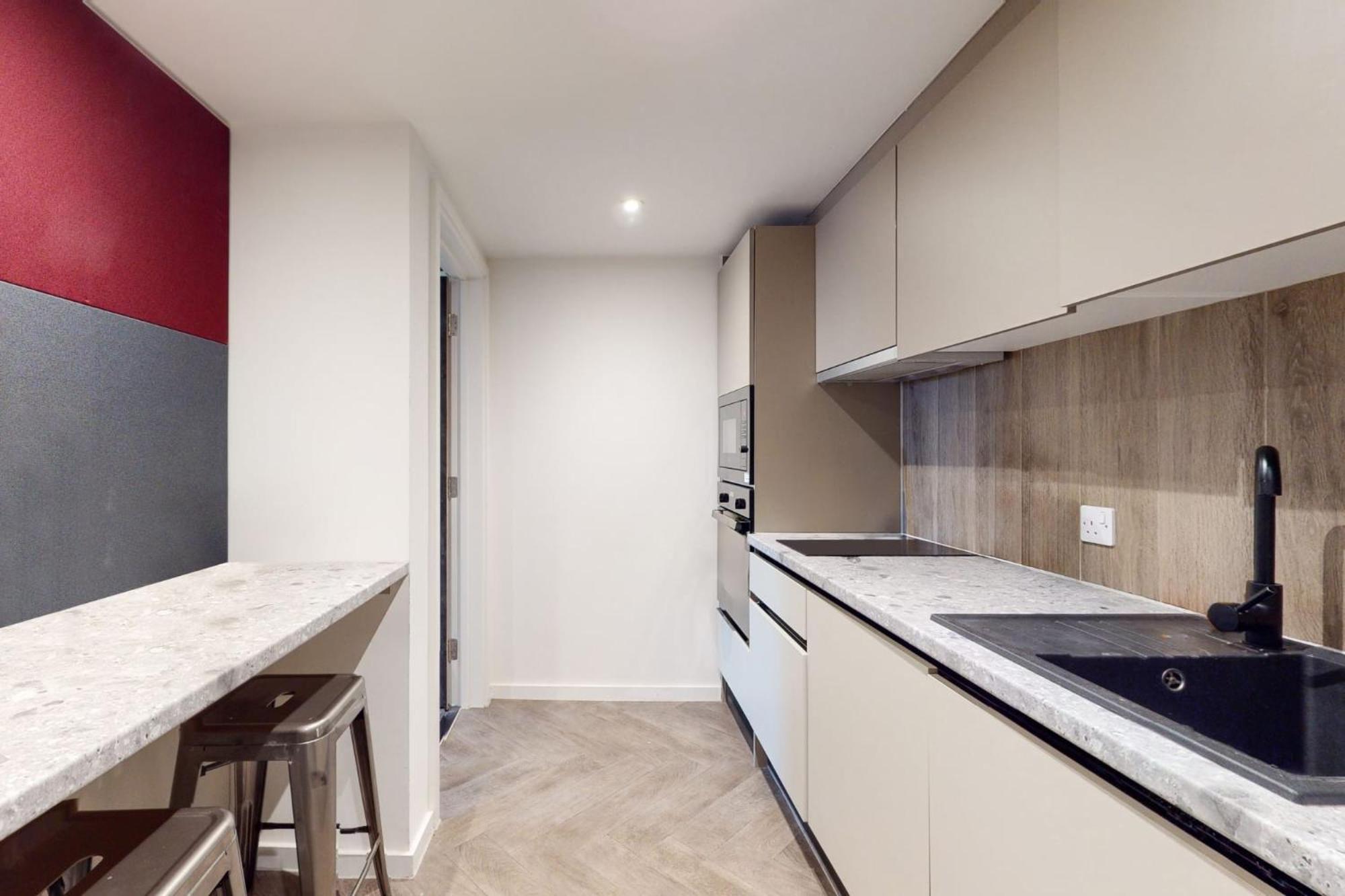 Canvas Apartment *