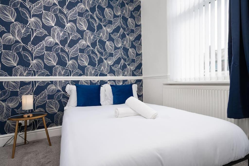 Spacious 3br - Pool Table - Games - Sleeps 9 Manchester