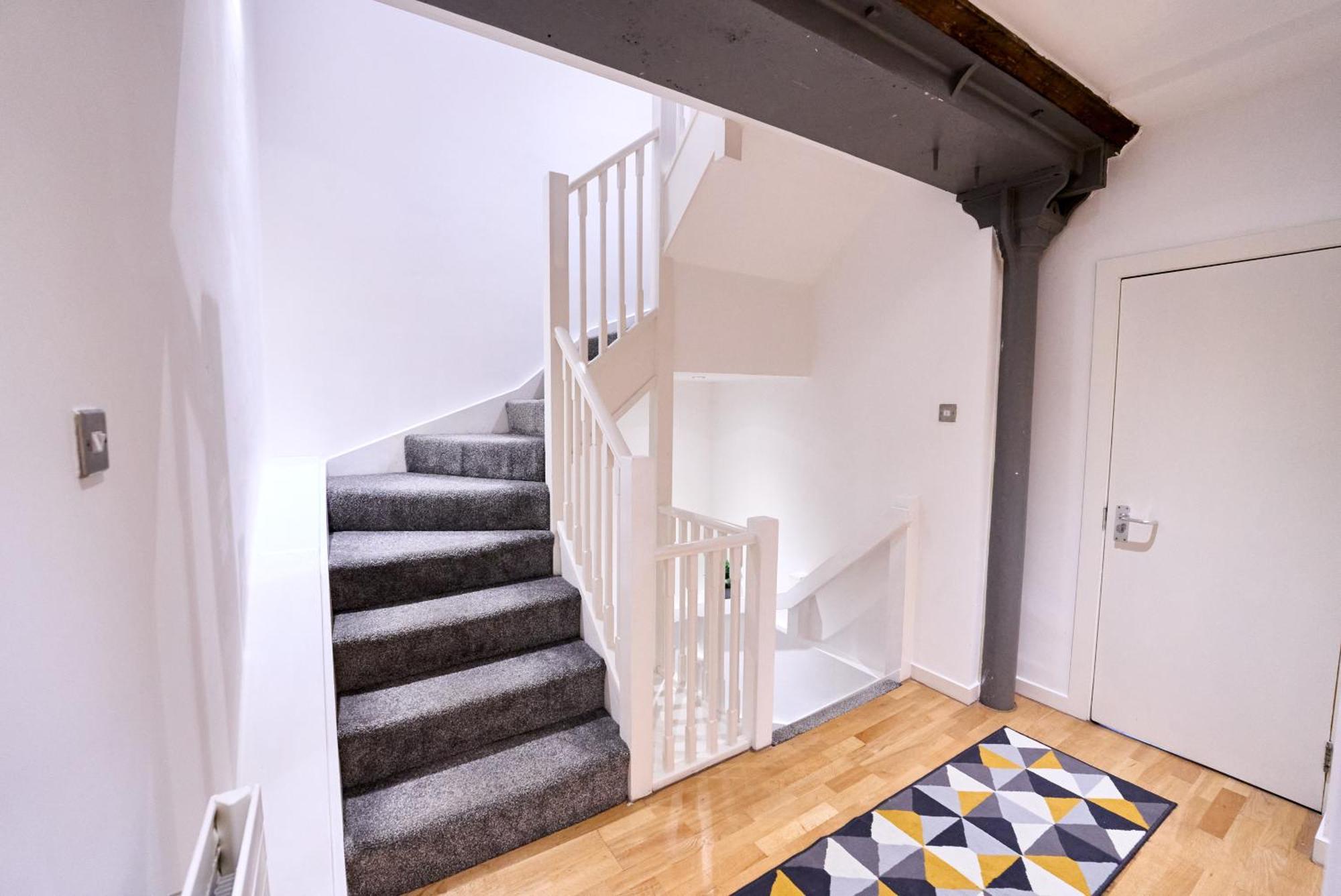 Apartment Pluxa Citronella -2 Floors Of Football Location With Workspace Manchester