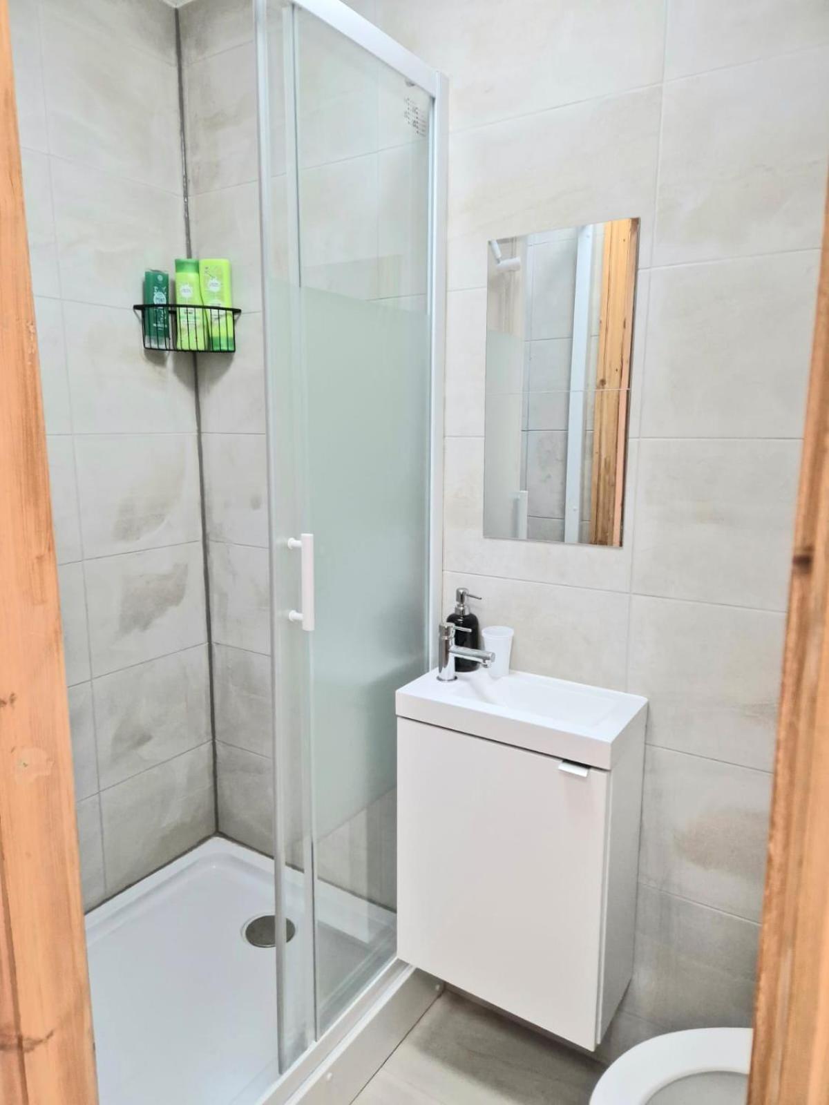 In 6 Minutes Drive To Victoria Station * Manchester