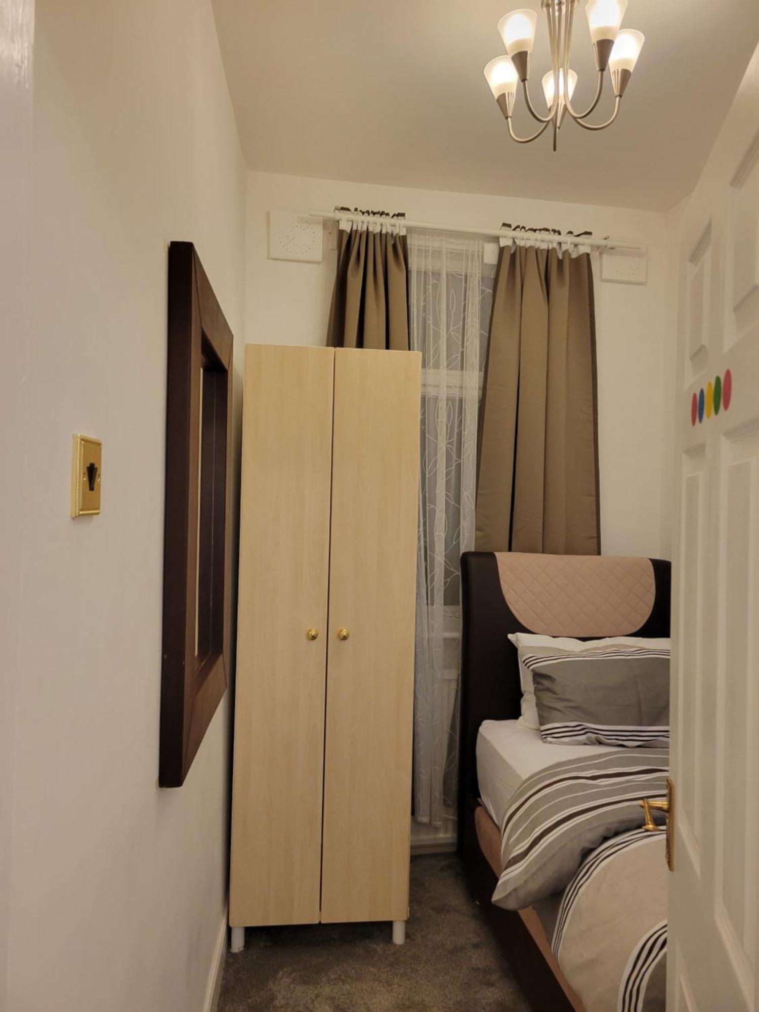 A Single Cosy In 4 Bedroom Homestay Manchester