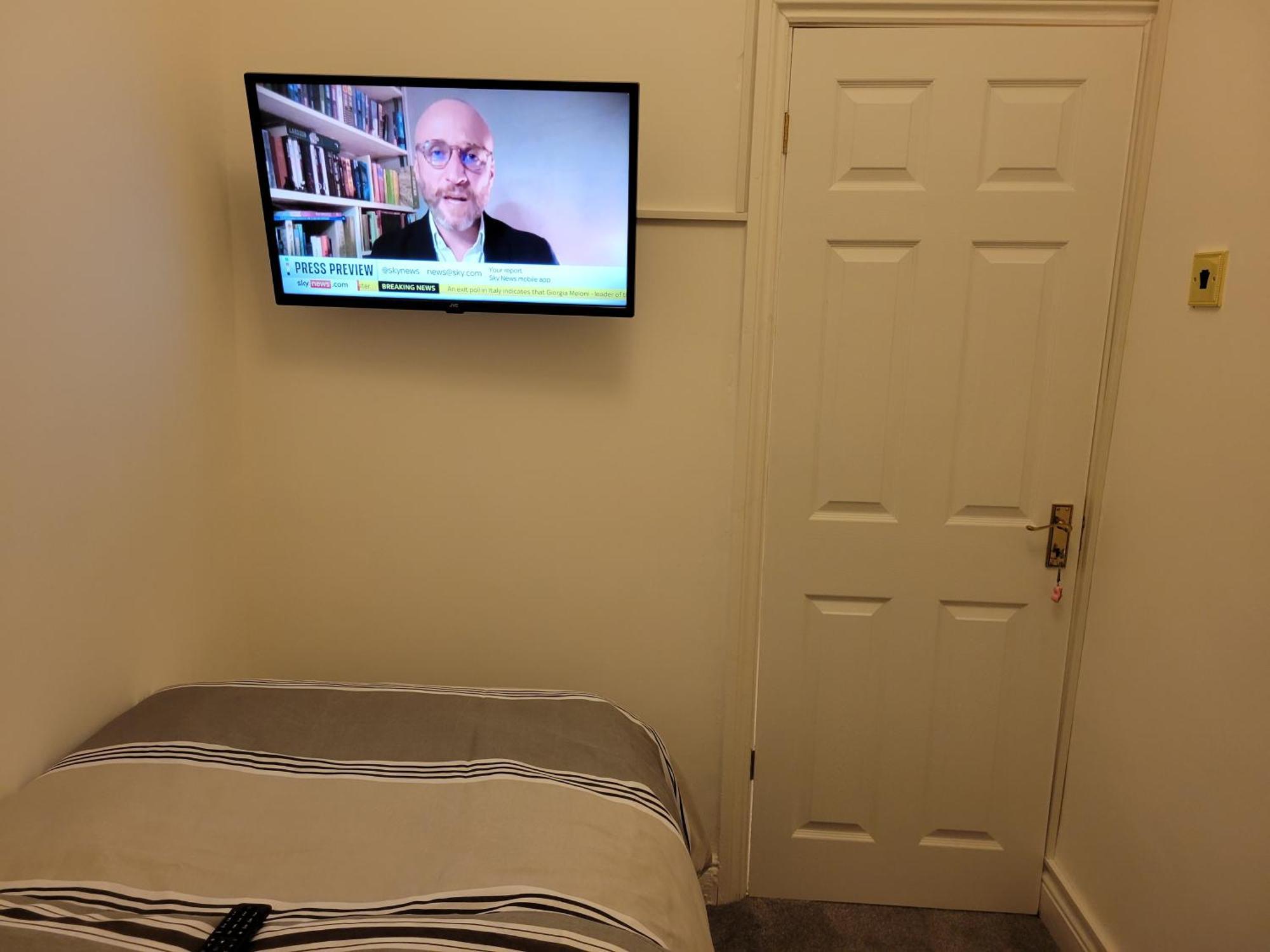 A Single Cosy In 4 Bedroom