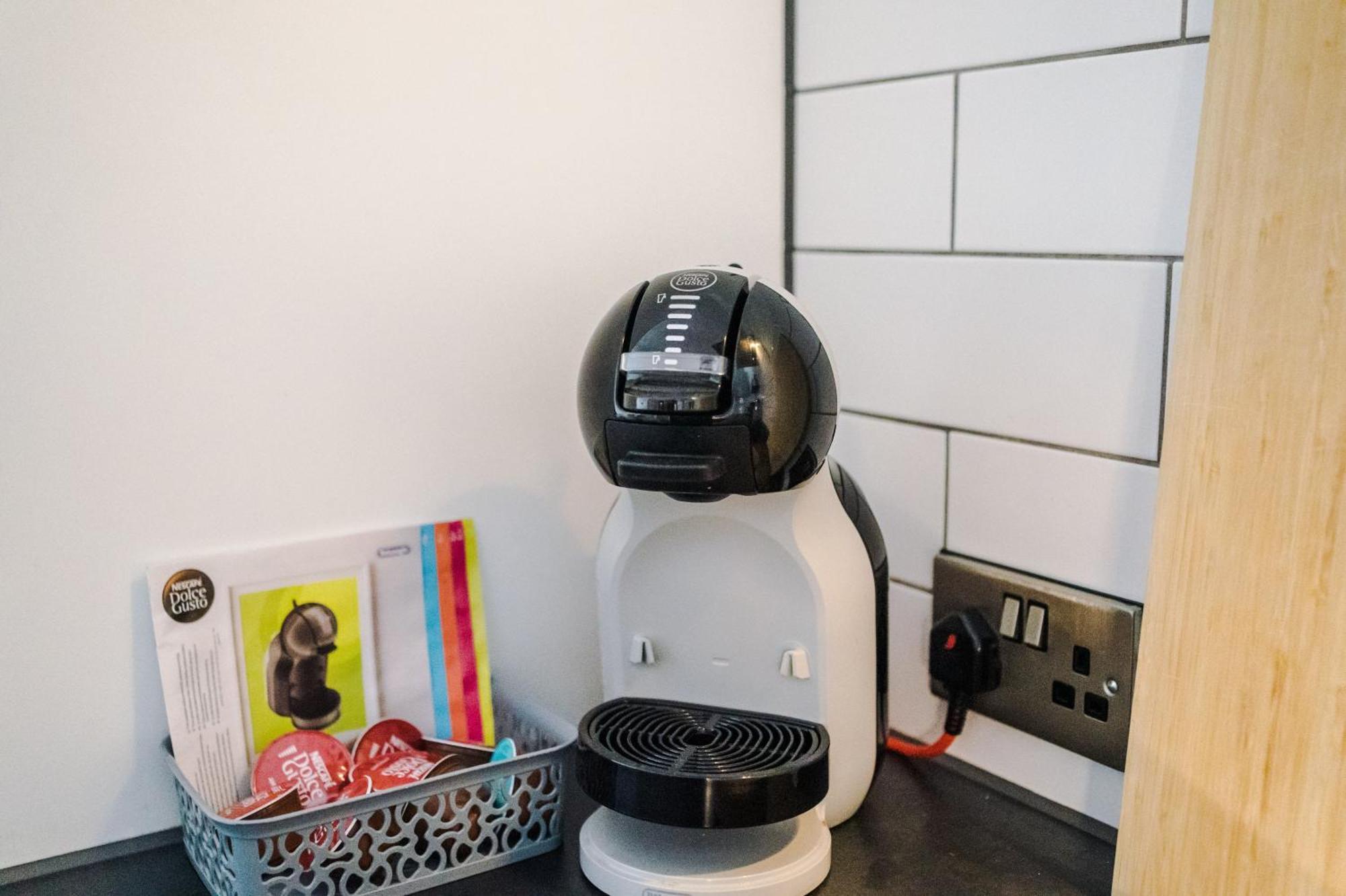 Hilltop Serviced - Piccadilly Apartment *