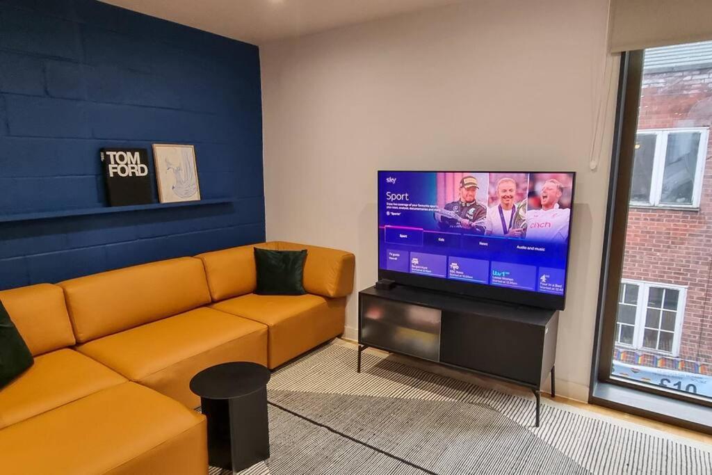 Free Parking - Roof Terrace - Luxury Townhouse Manchester