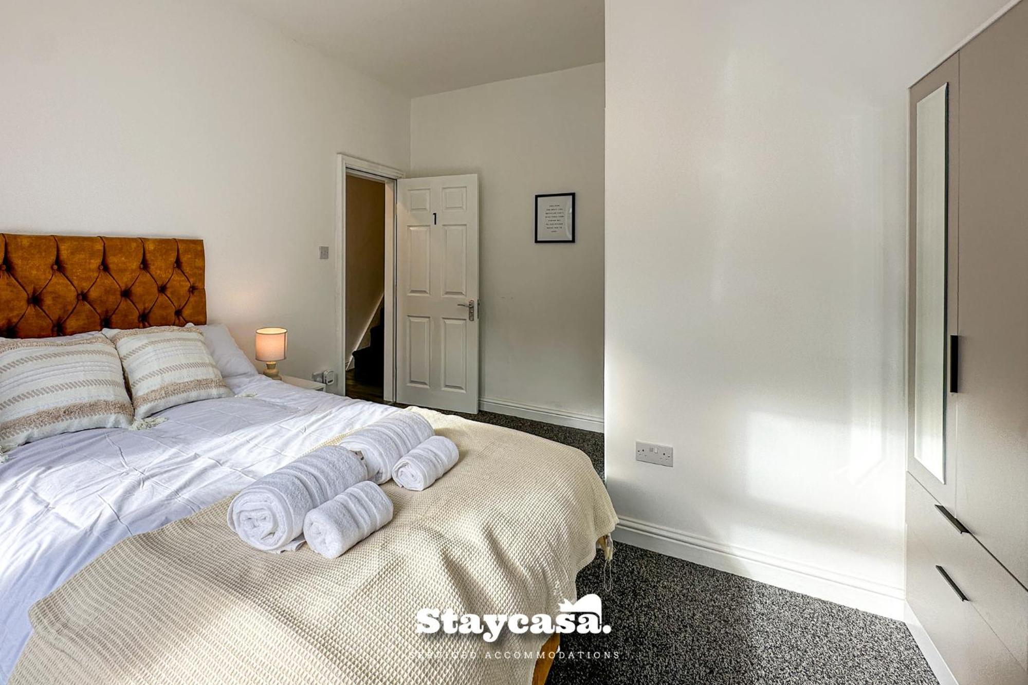 Ashfield Co-Living - Private Room Self-Cater