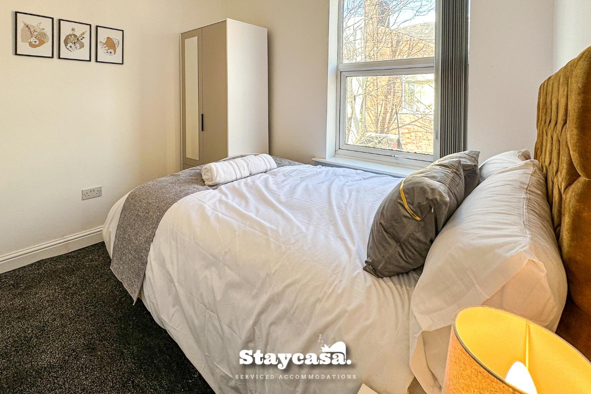 Ashfield Co-Living - Private Room Self-Cater Holiday home Manchester