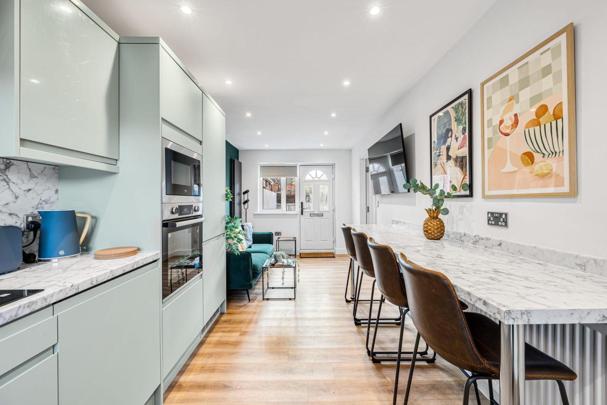 Quayside Escape- Tranquil Double In Shared With Free Parking Holiday home *