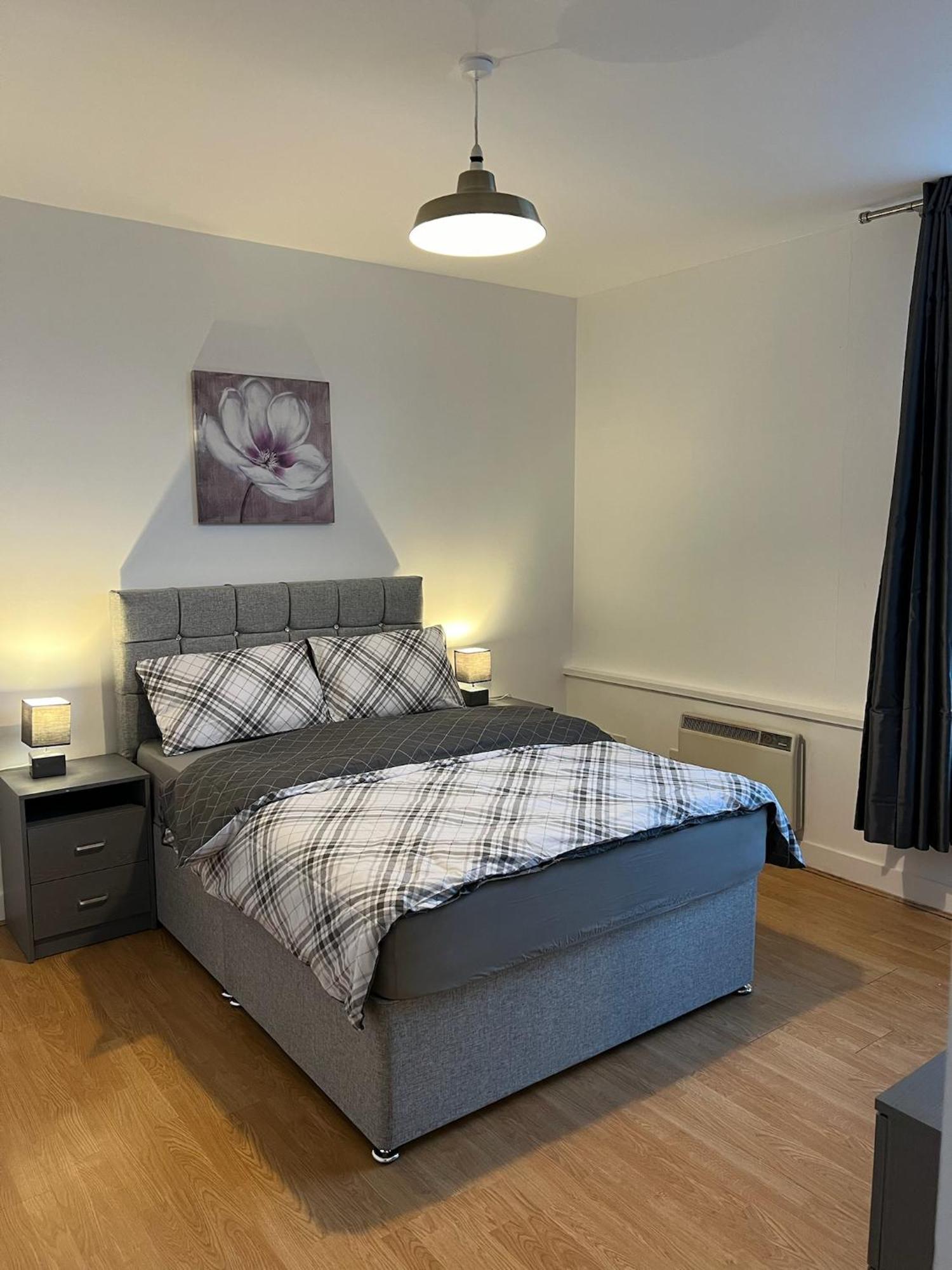 Apartment Centre