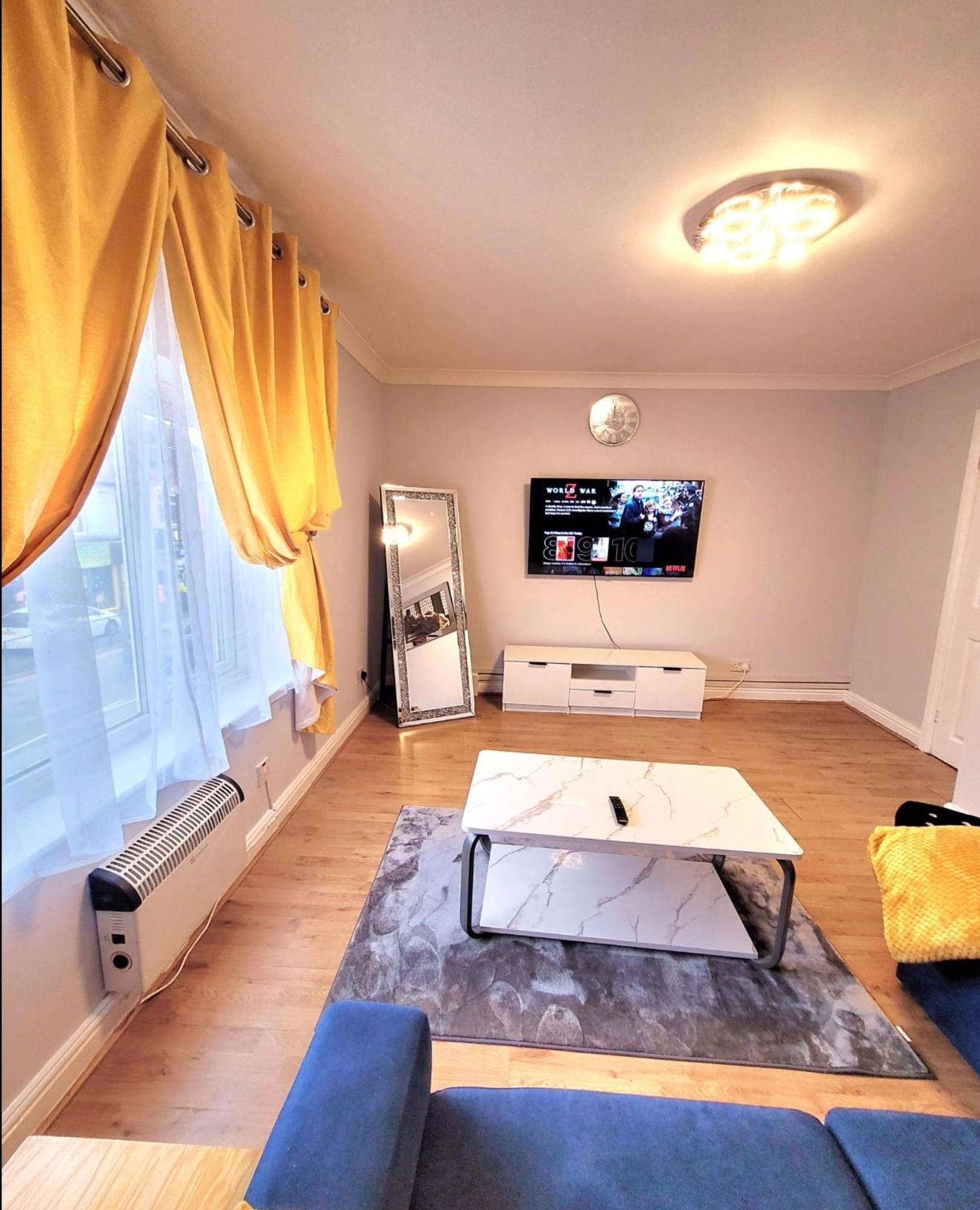 Charming Near Centre By Etihad Coop Arena *