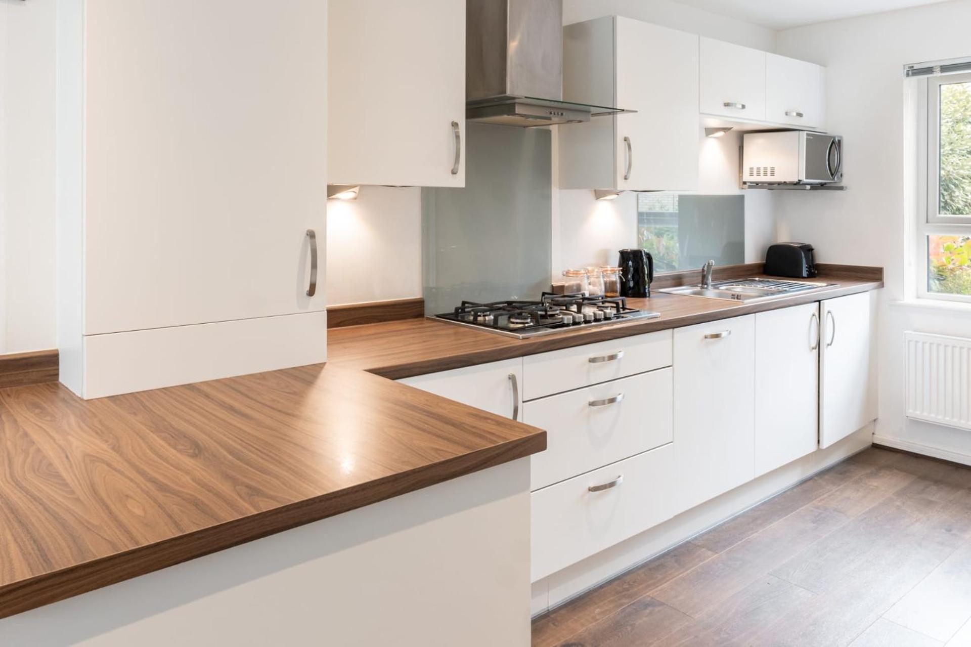 Host & - Meadow Road Holiday home *