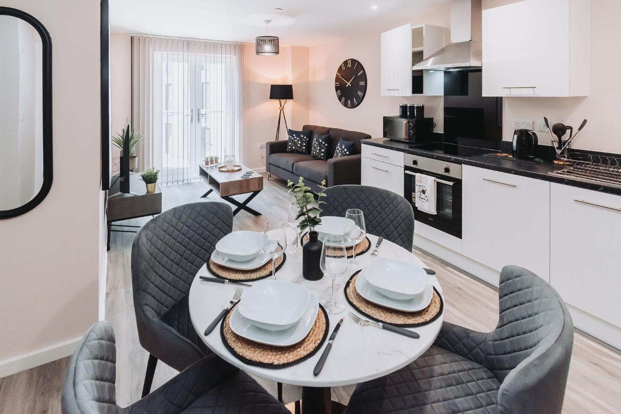 Ideal Near Old Trafford Apartment *