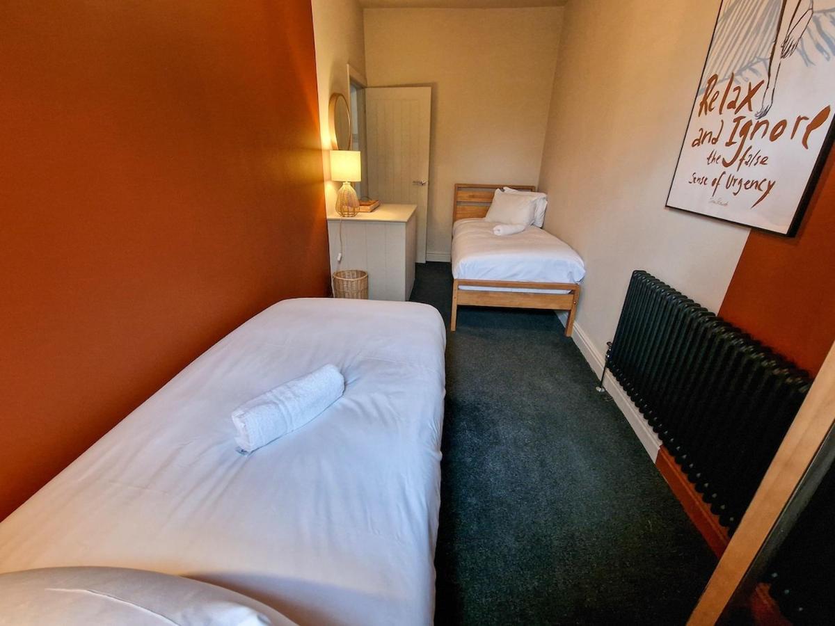 2 Bed Near Centre By Superhost