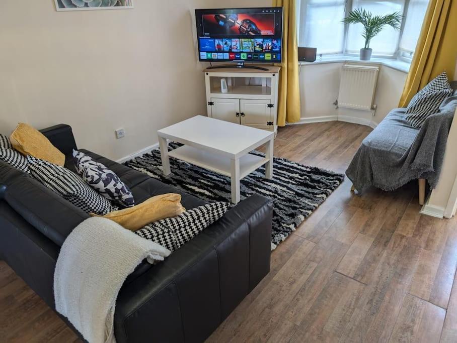 Goshen Holiday home Manchester