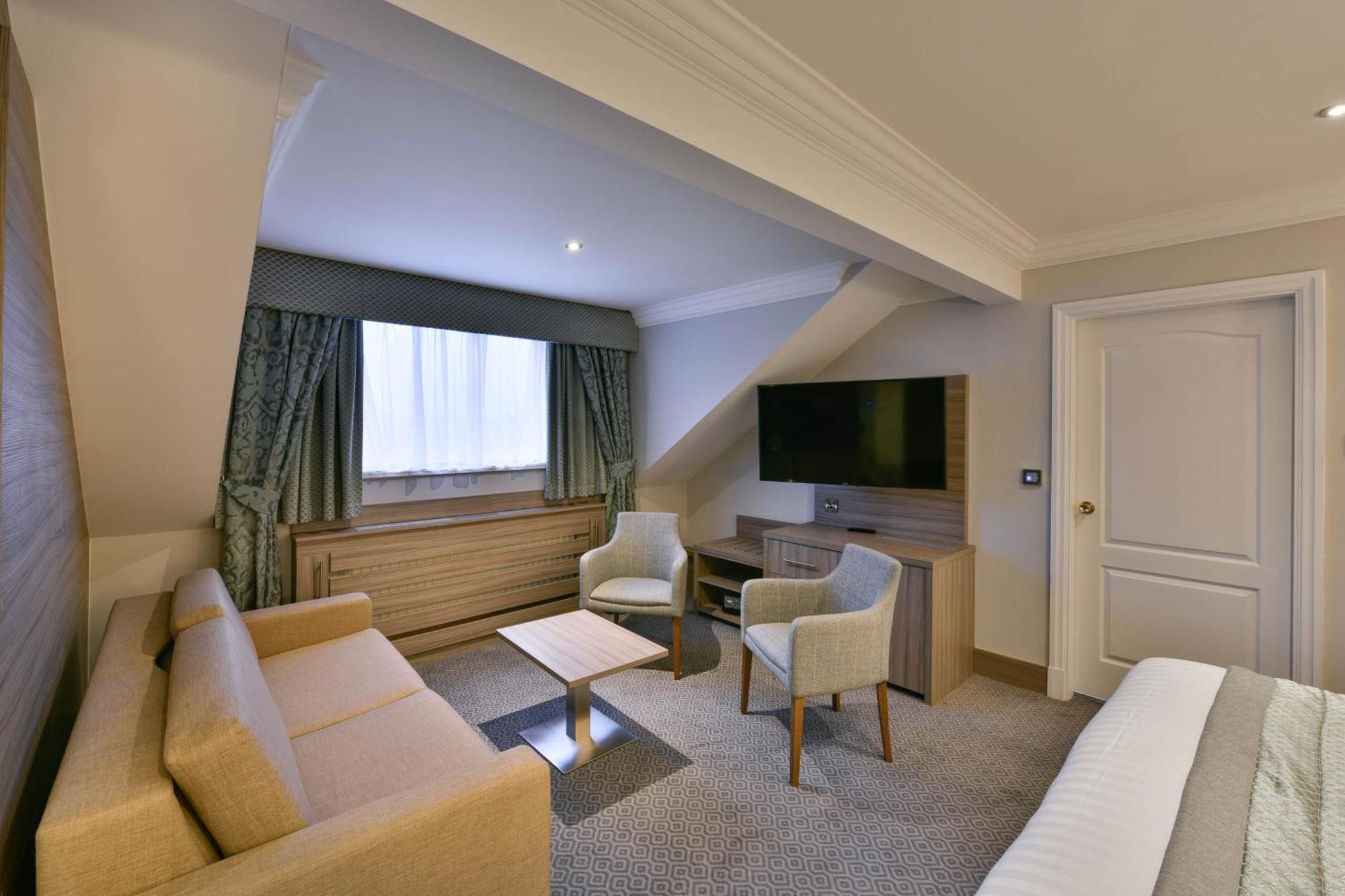 - - Oldham By Ihg 3*