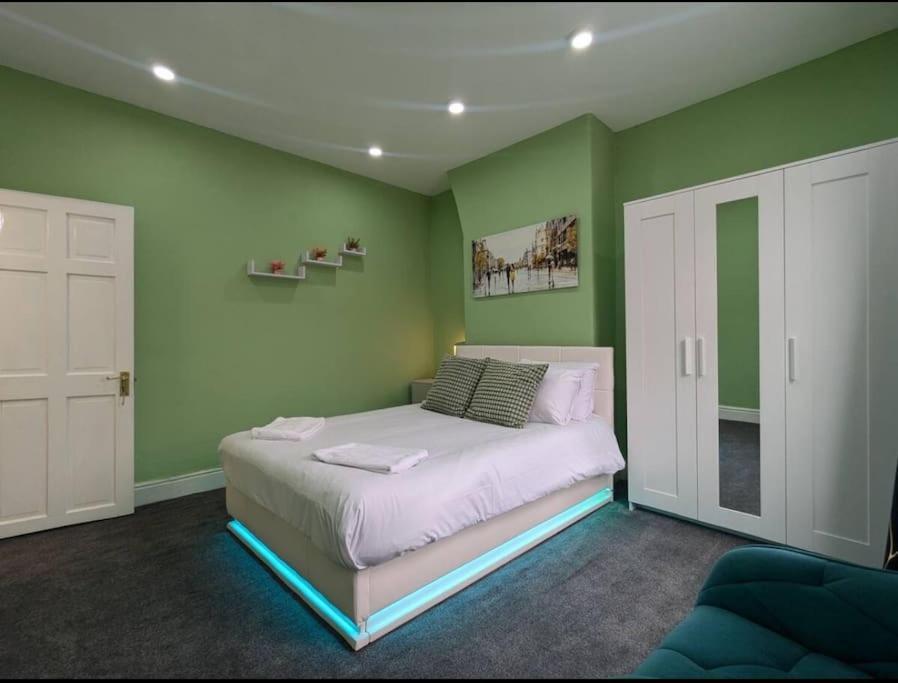 Beautiful 2 Bed 1 Bath Holiday home *