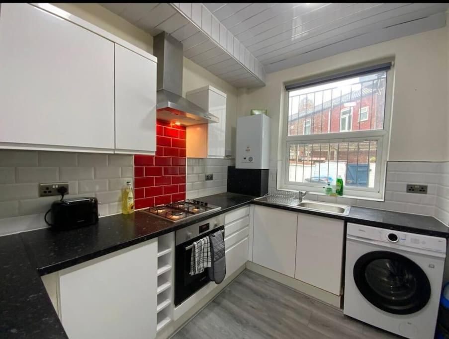 Beautiful 2 Bed 1 Bath Holiday home Manchester