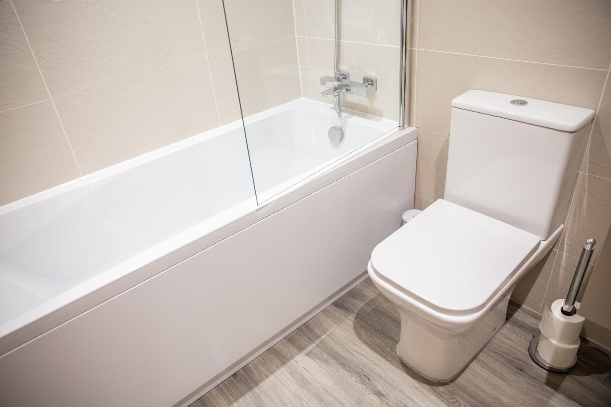 Fabulous 2 Bedroom In Machester Apartment *