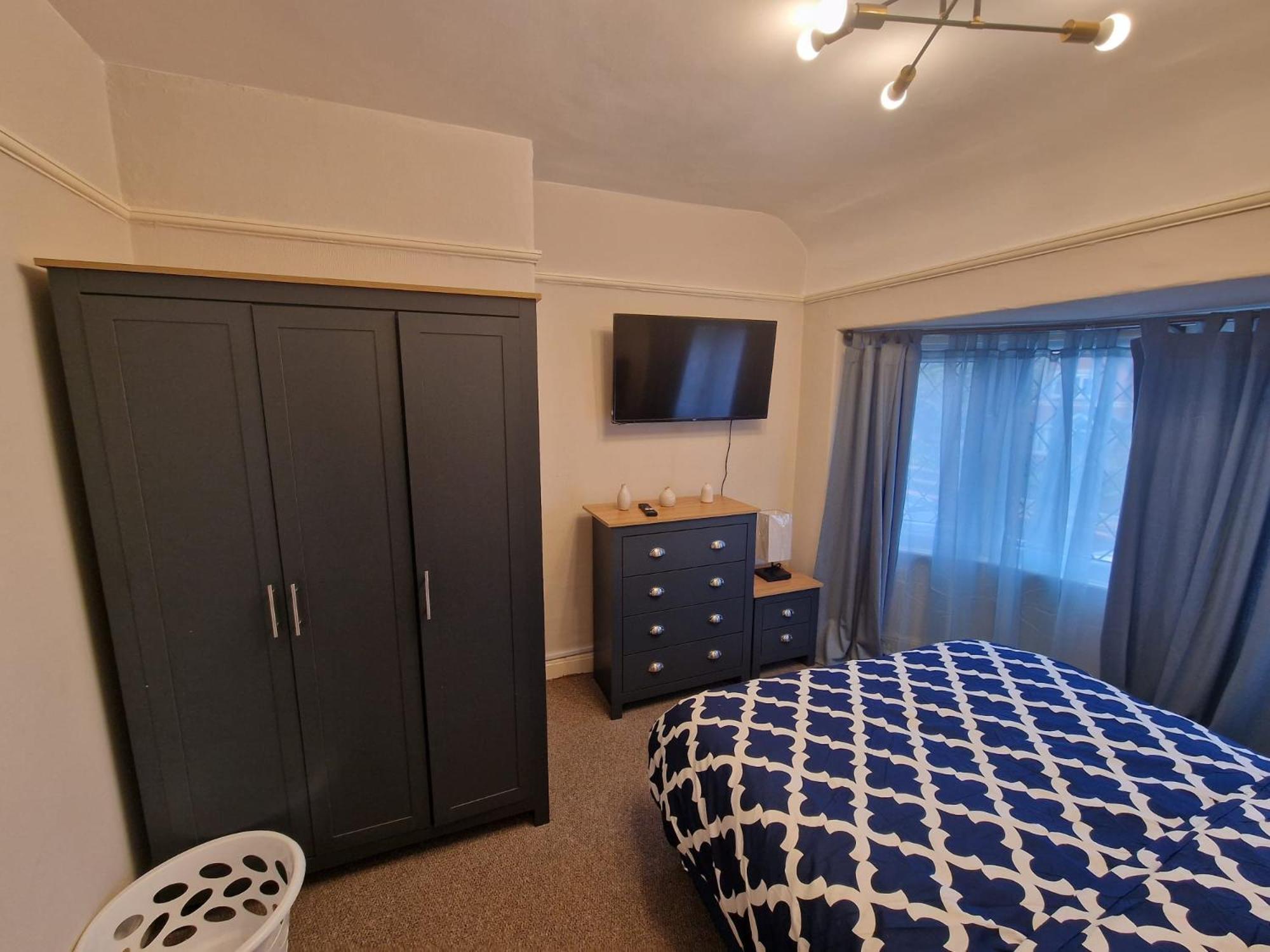 Loola's House Guest house Manchester