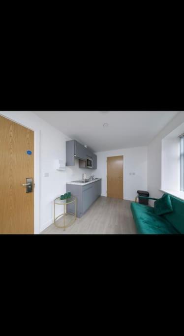 Where Dream Becomes Reality-netflix-games-central Apartment