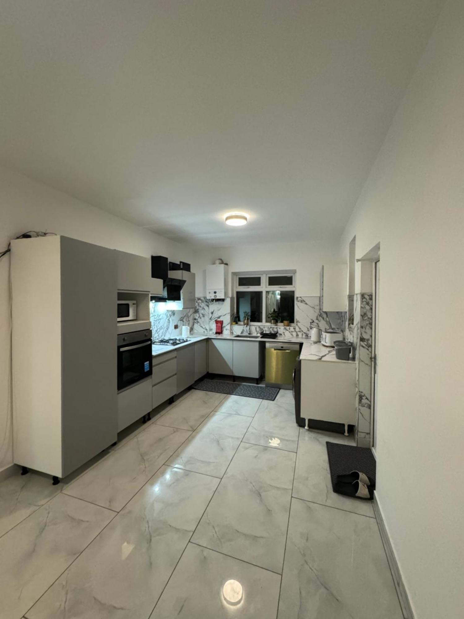 Homestay Elegant Estates Humble Abode 4