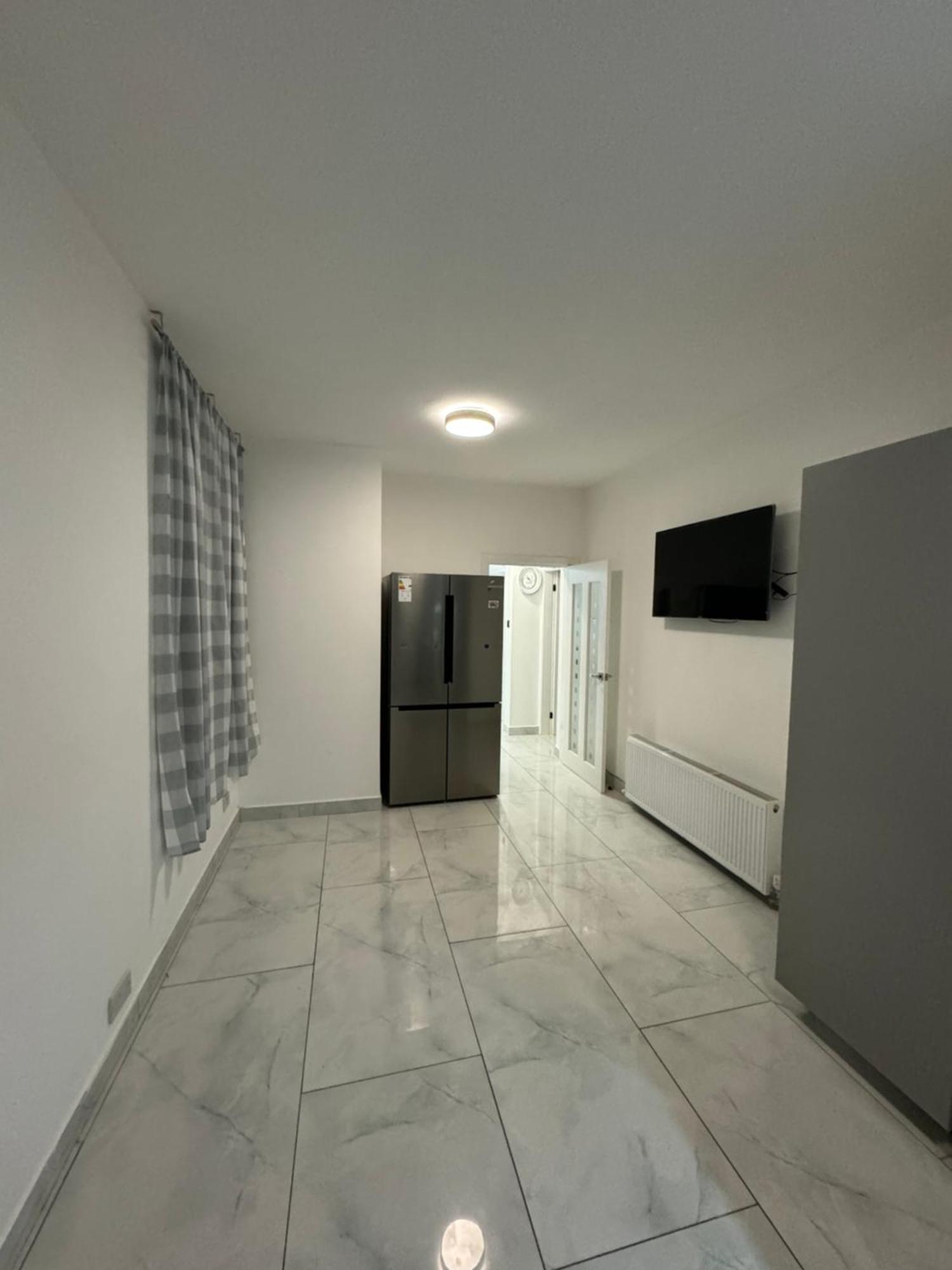 Elegant Estates Humble Abode 4 Homestay *