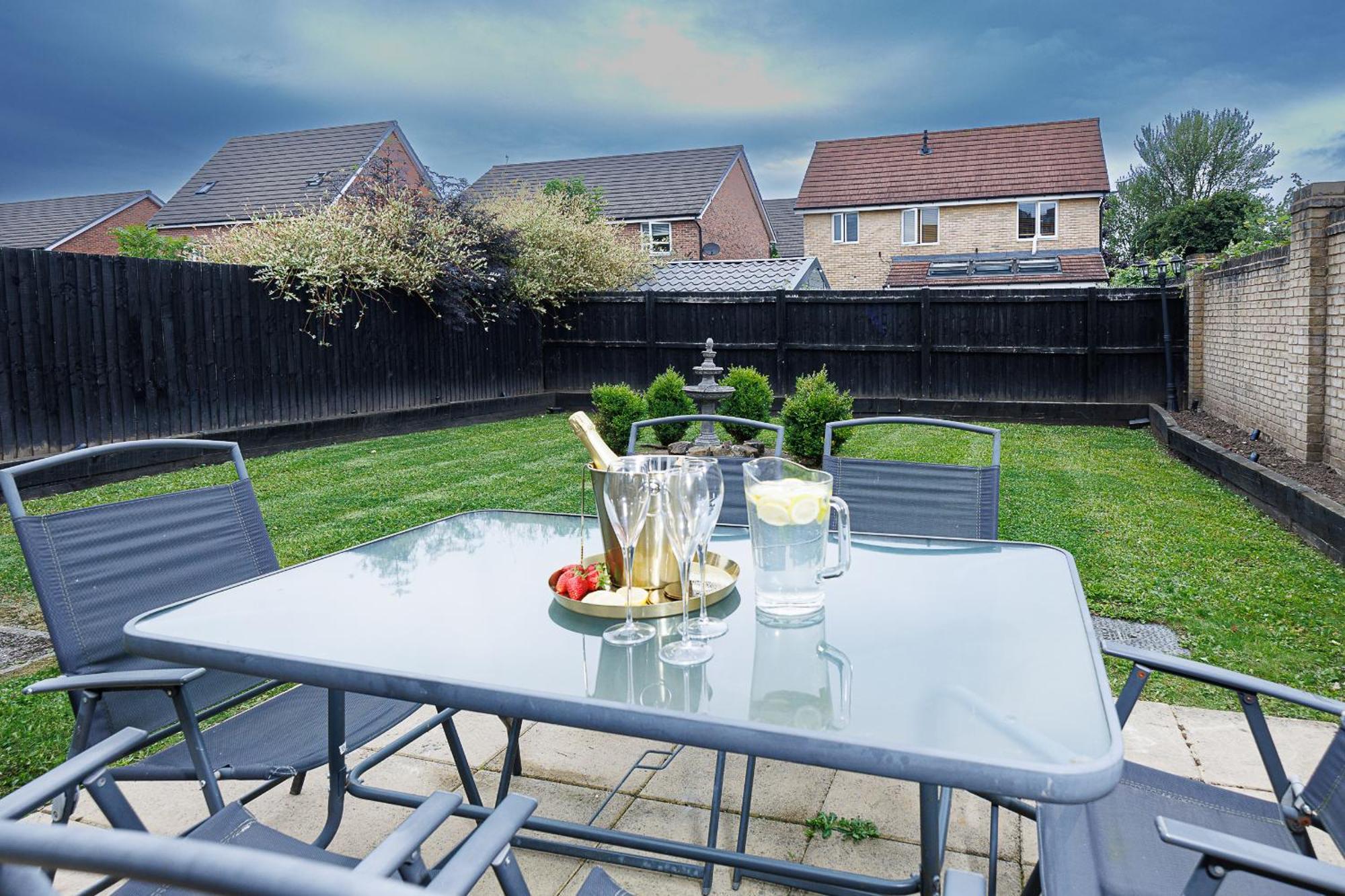 Riverside Villas * Manchester