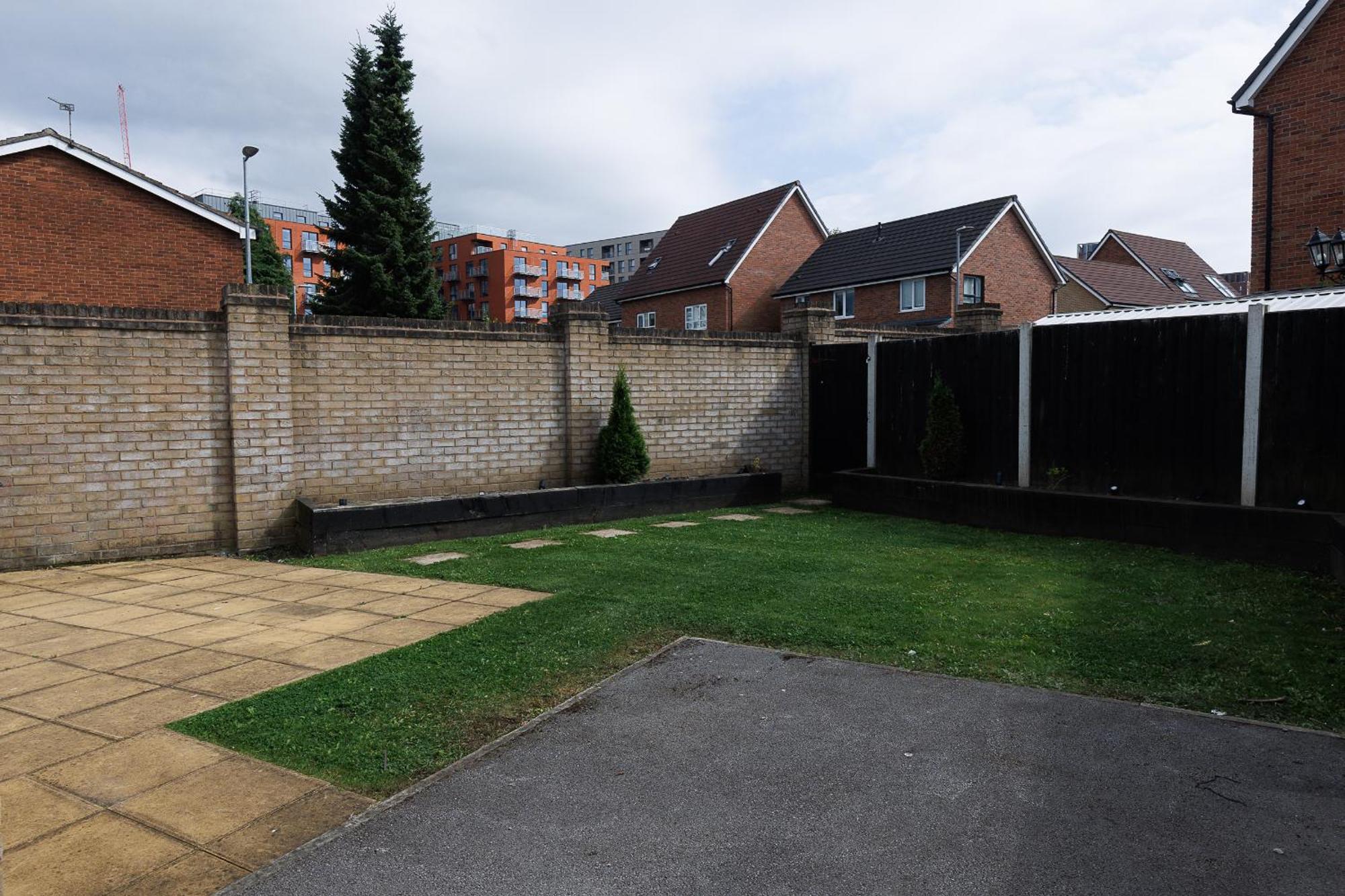 Riverside Villas * Manchester