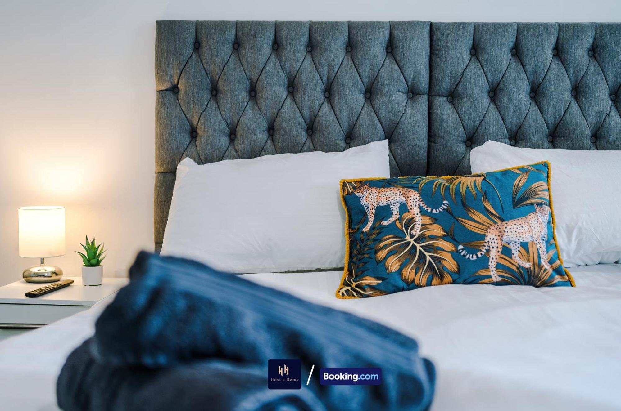 2 Extra Large Bedroom By Host A Short Lets & Serviced With Free Wifi * Manchester