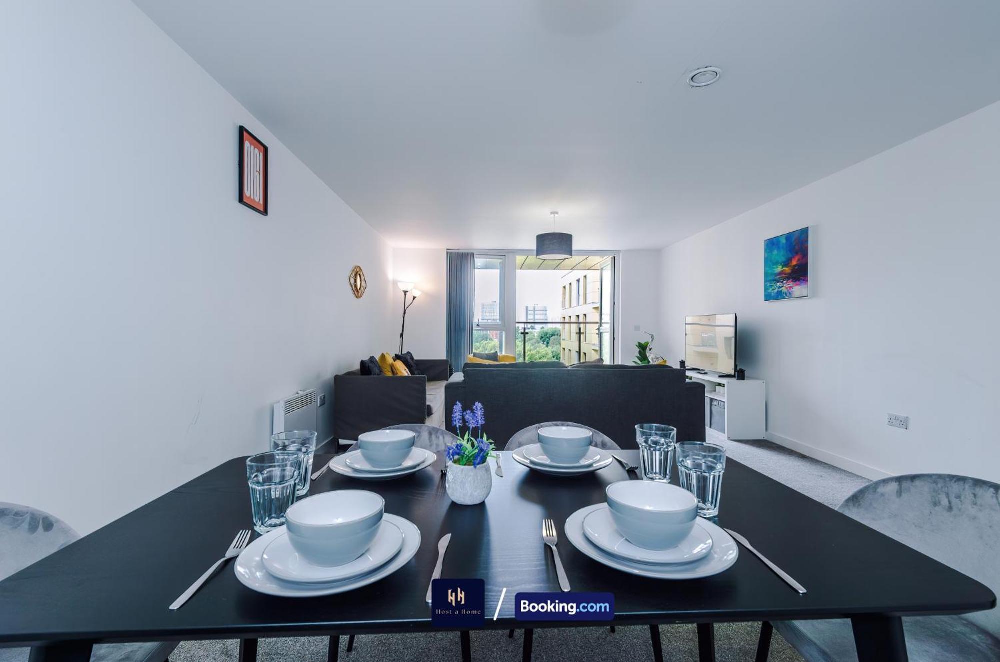 Apartment 2 Extra Large Bedroom By Host A Short Lets & Serviced With Free Wifi Manchester