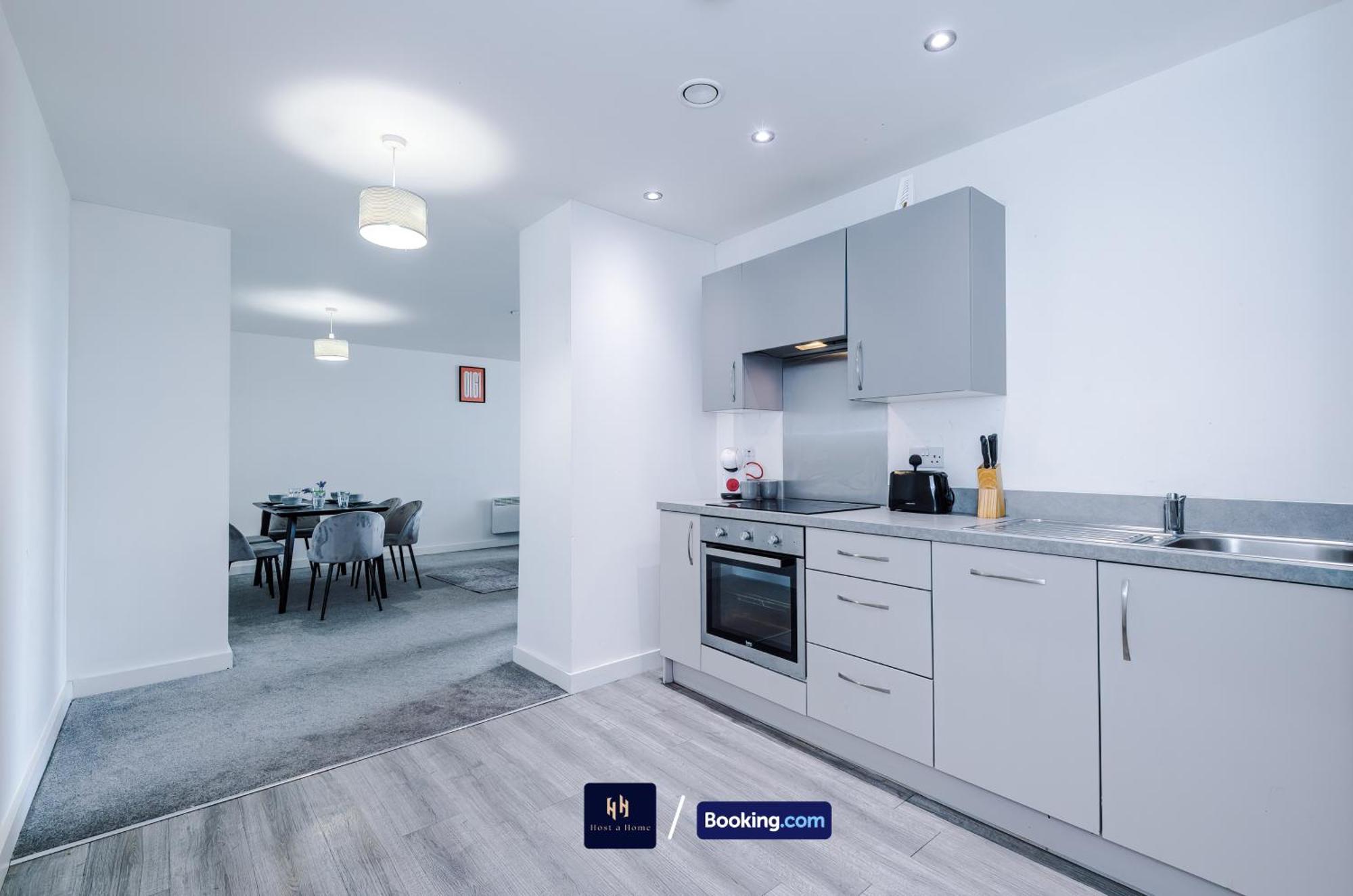 2 Extra Large Bedroom By Host A Short Lets & Serviced With Free Wifi * Manchester