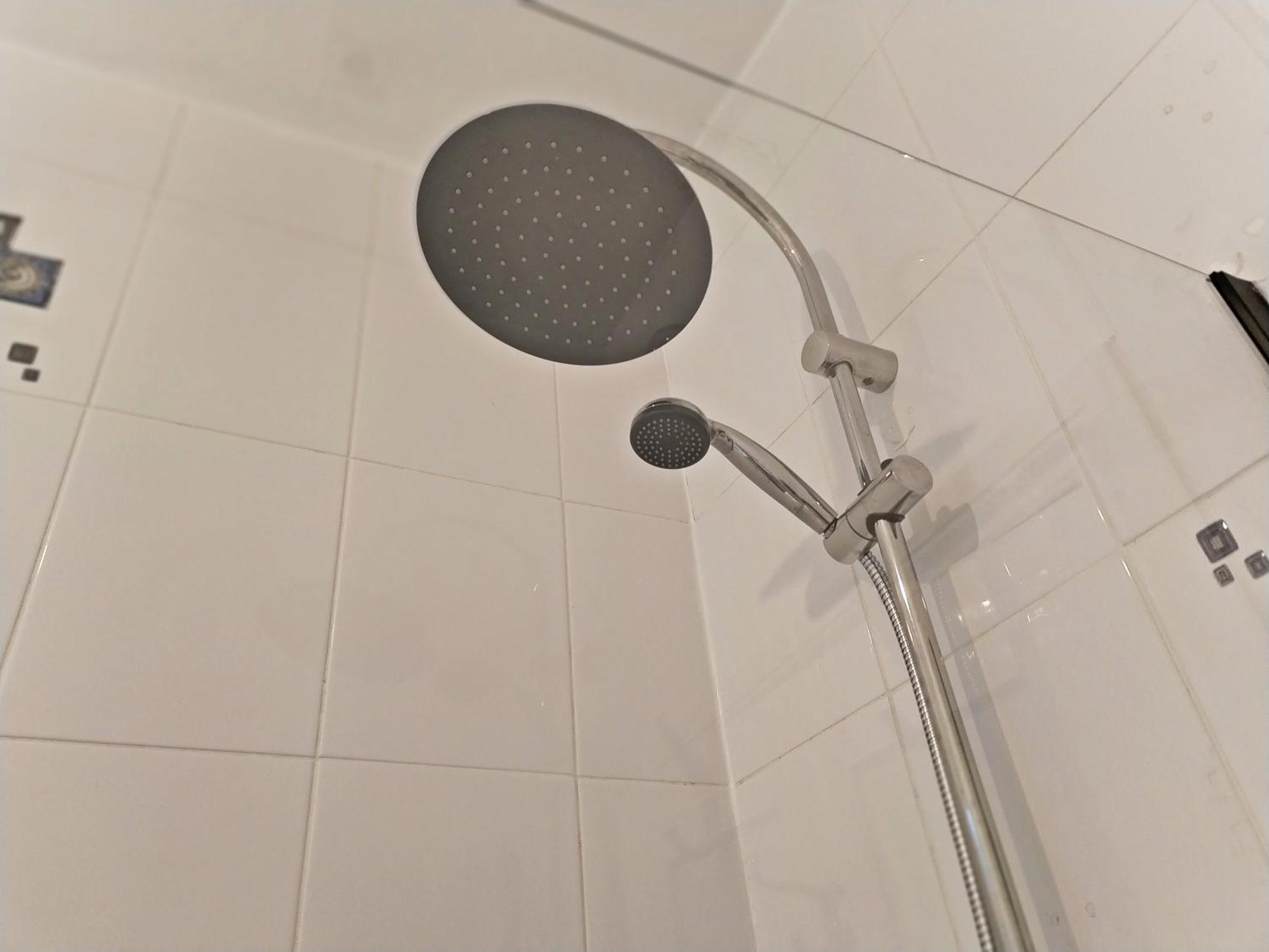 Holiday home Modern 4 Bed House - Free Parking Manchester