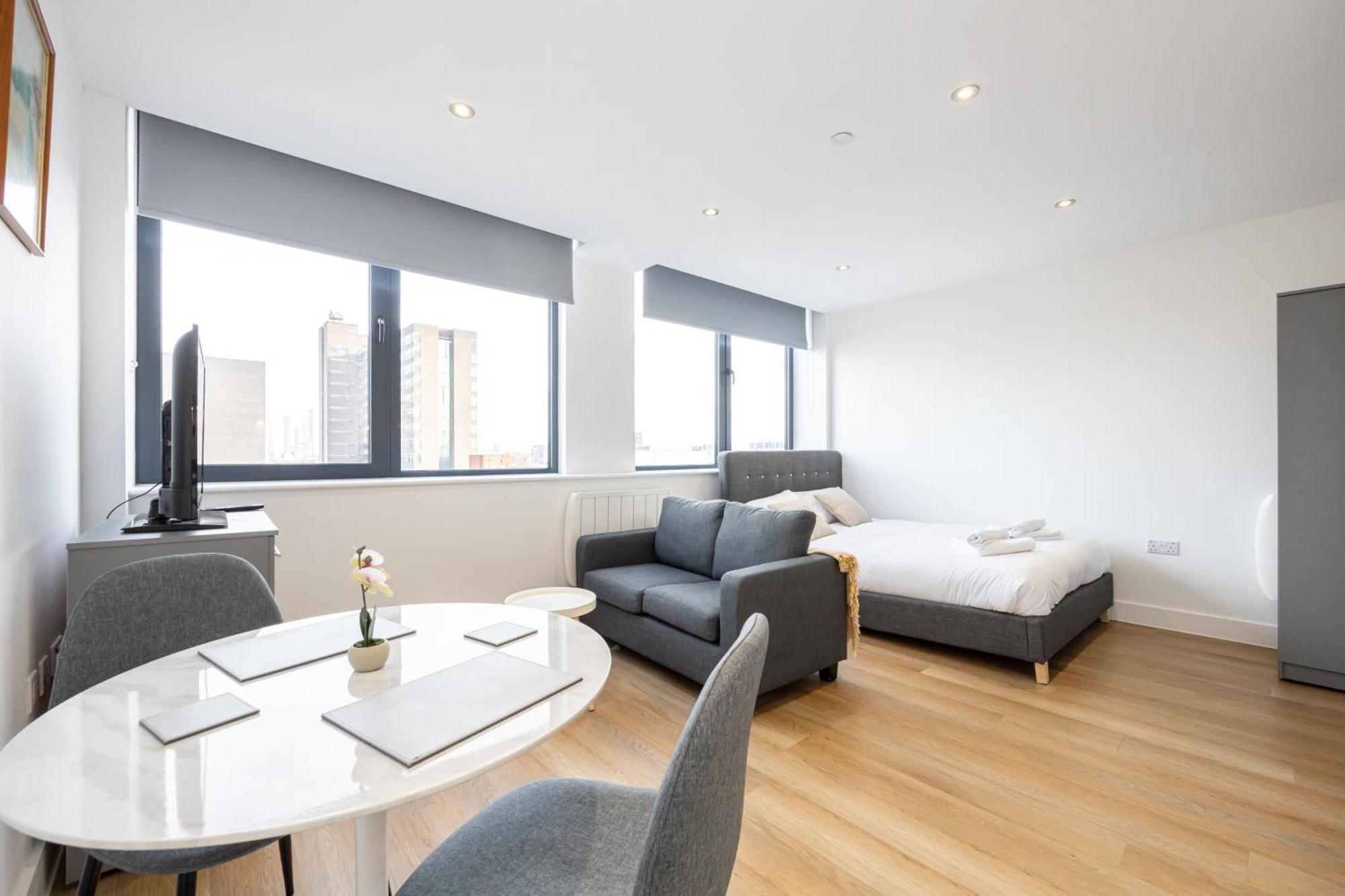 Stylish Flat- 9 Min Walk To Man Utd Stadium *