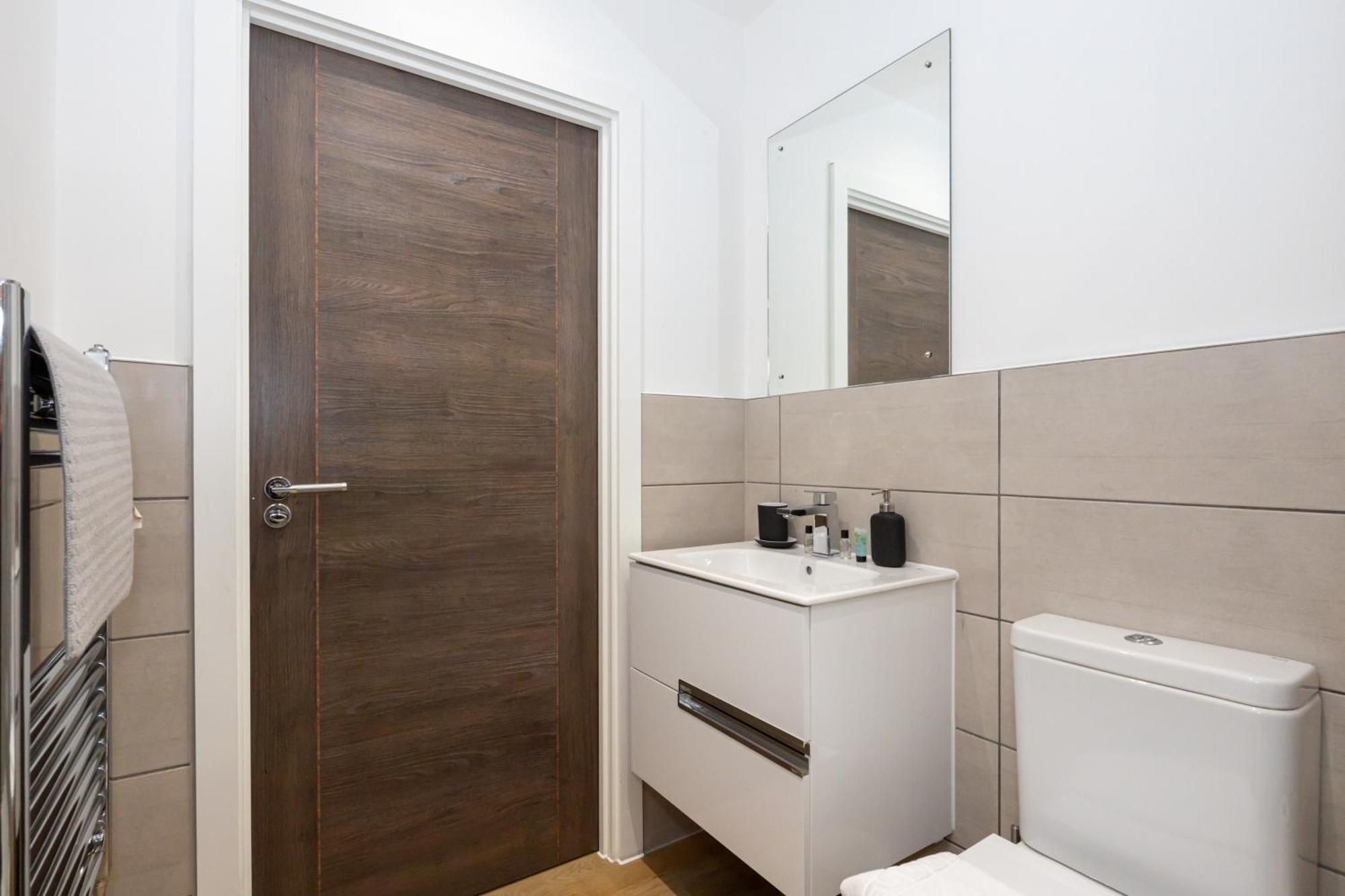 Apartment Stylish Flat- 9 Min Walk To Man Utd Stadium