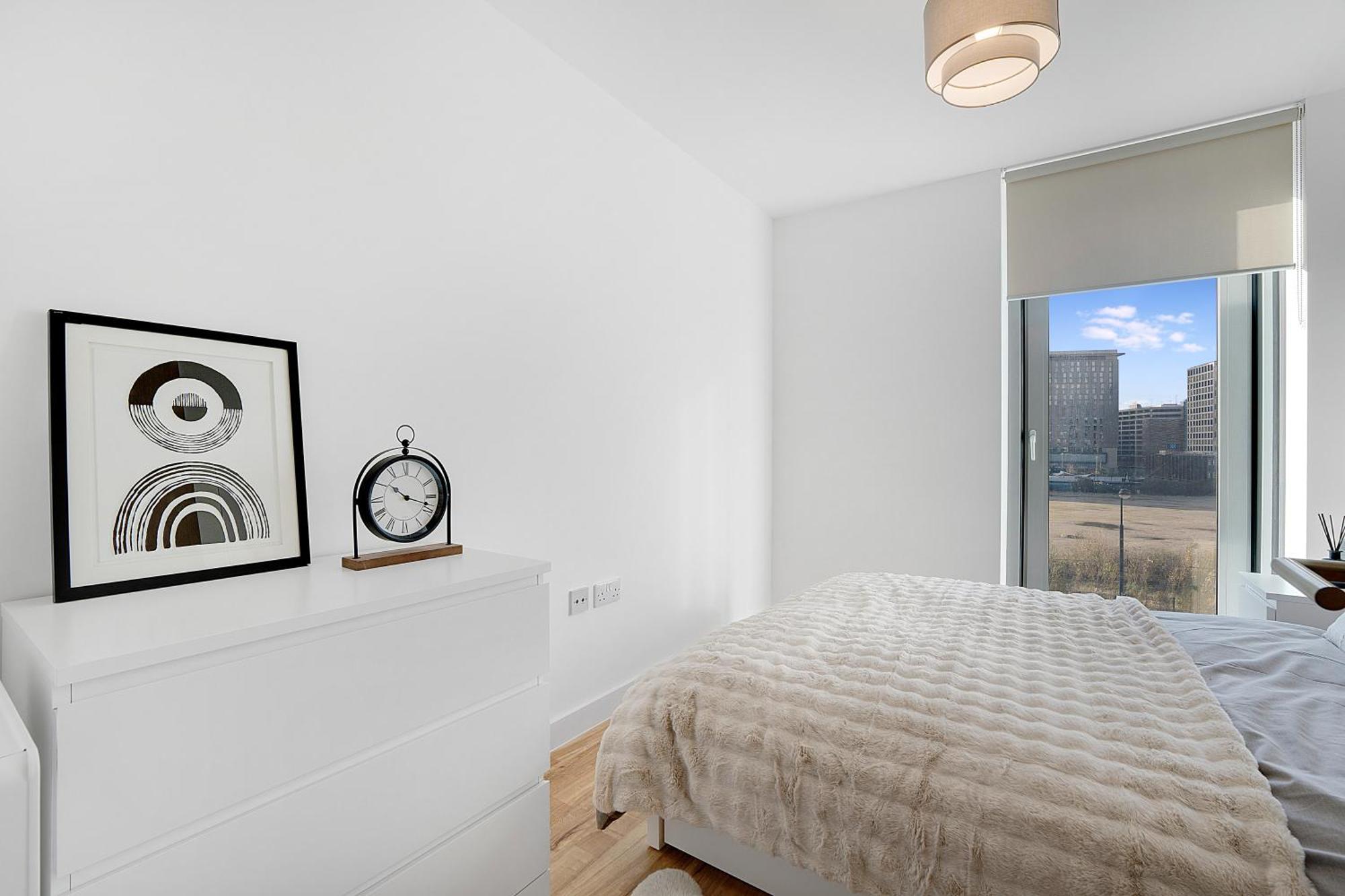 New! 2br In Media Apartment