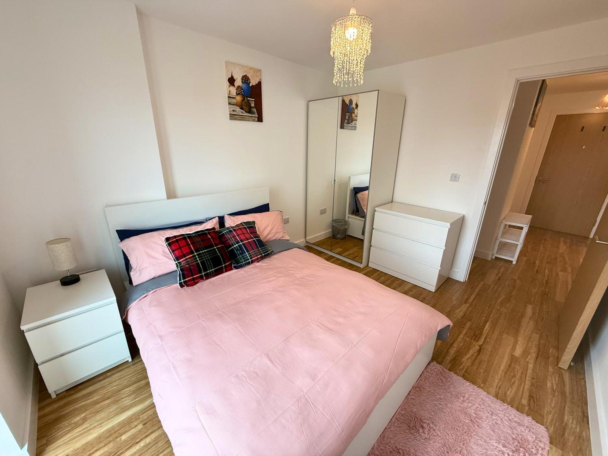 Mediacity One Bedroom Skyline Flat