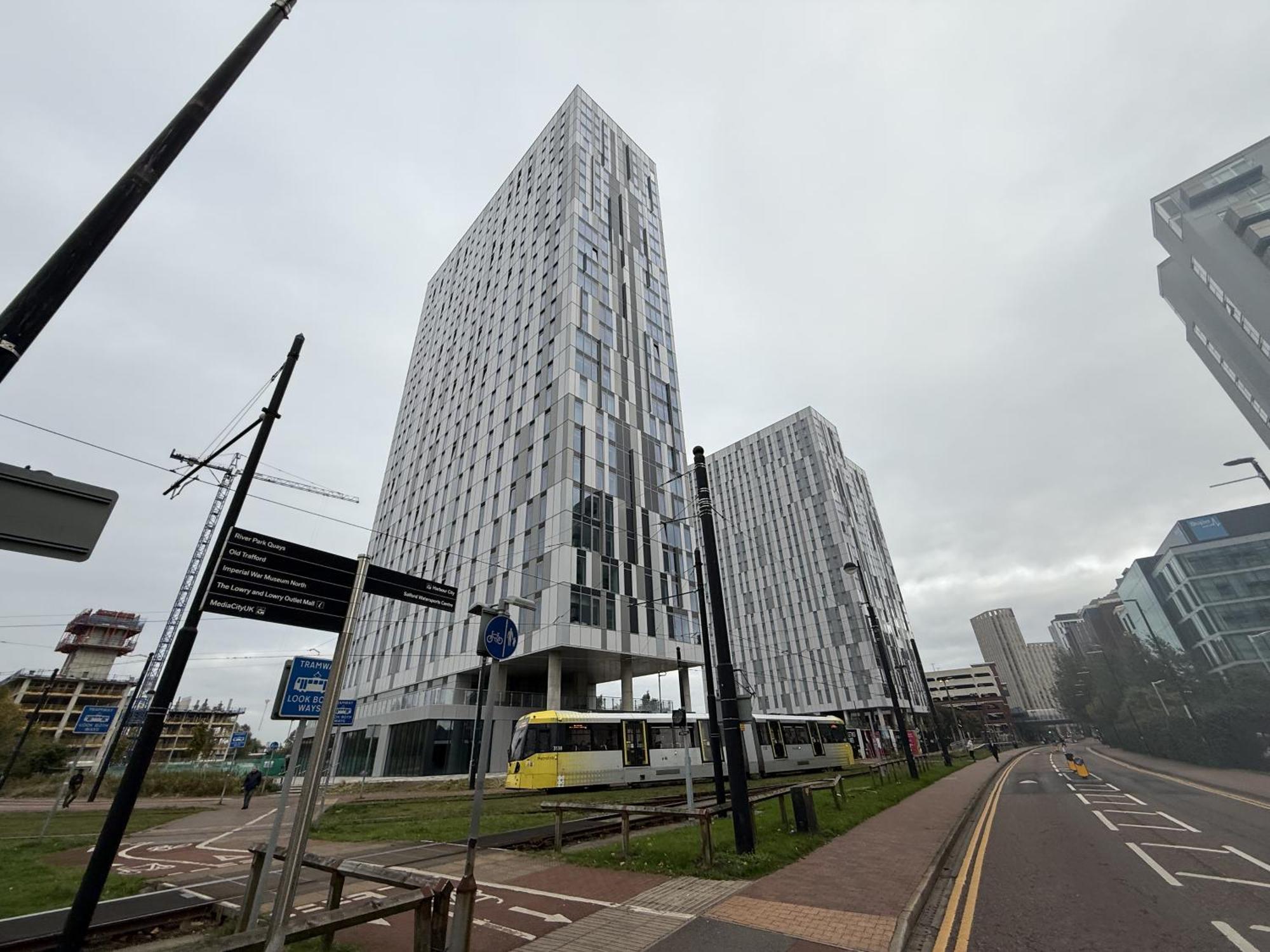 Mediacity One Bedroom Skyline Flat Apartment Manchester