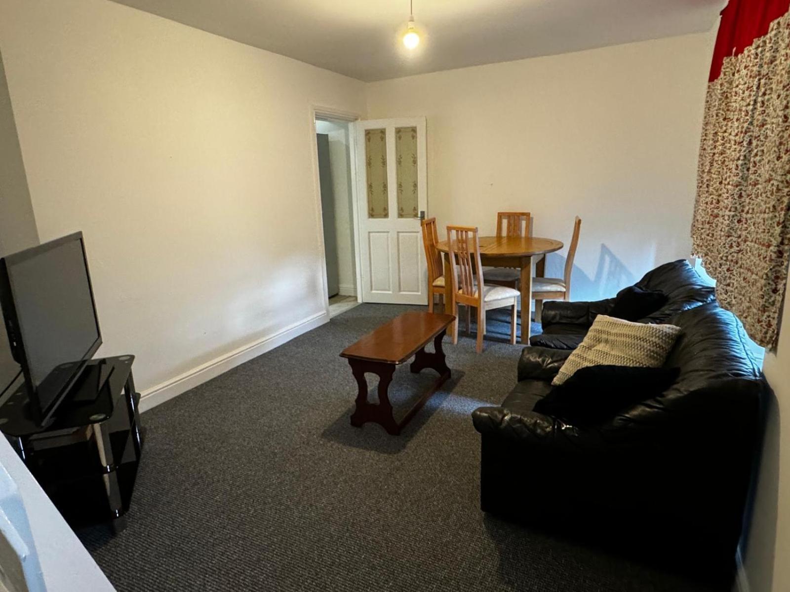 Guest house Double Bed D3 Greater *