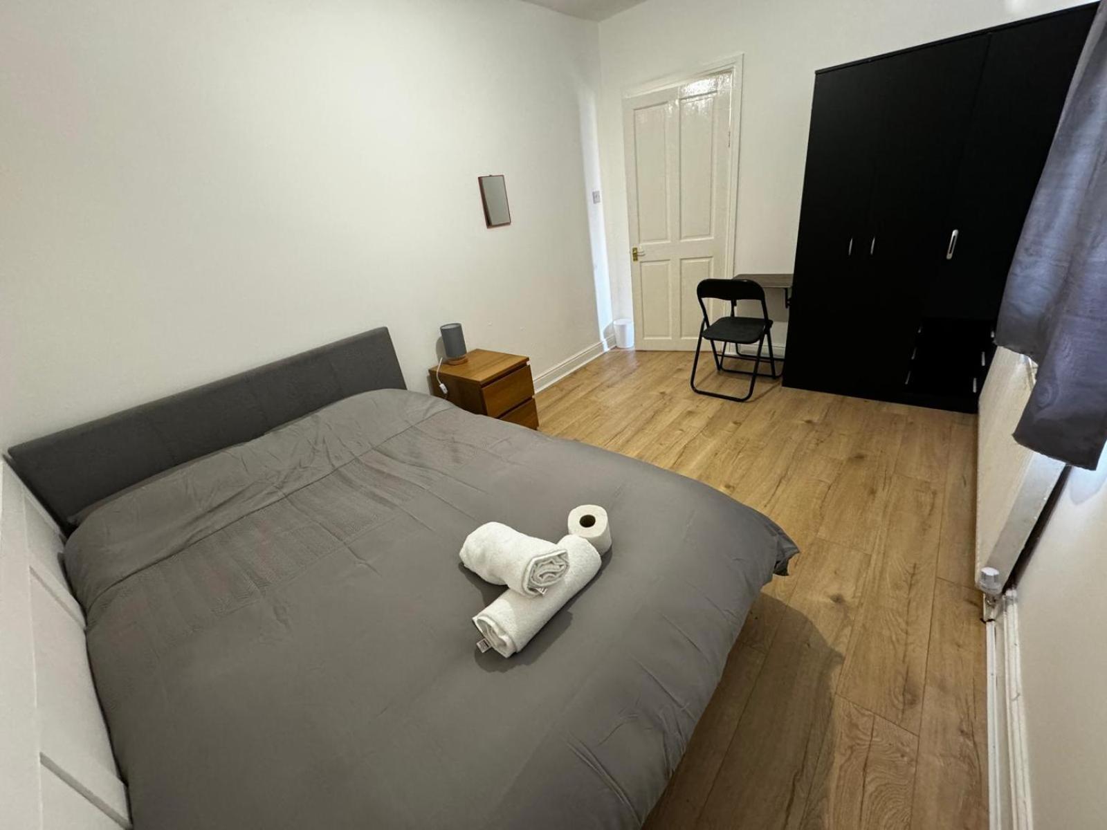 Guest house Double Bed D3 Greater