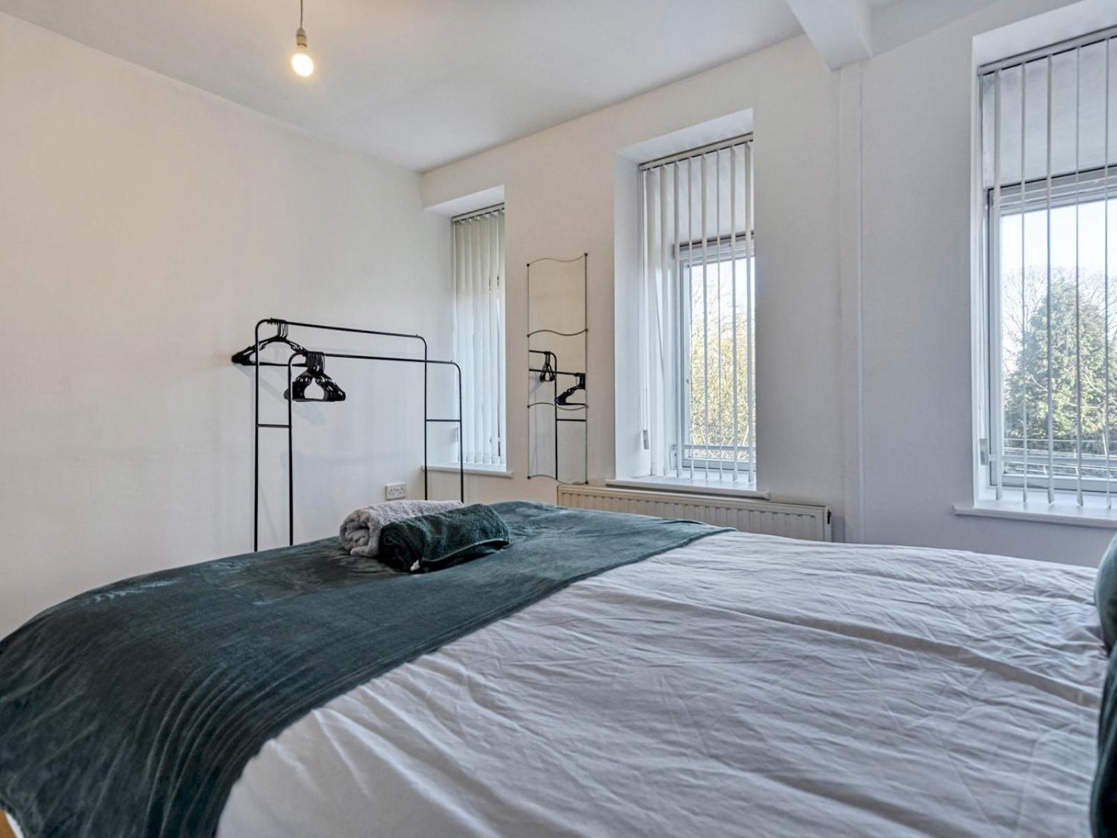 Pass The Keys Luxury In Center Parking Apartment Manchester