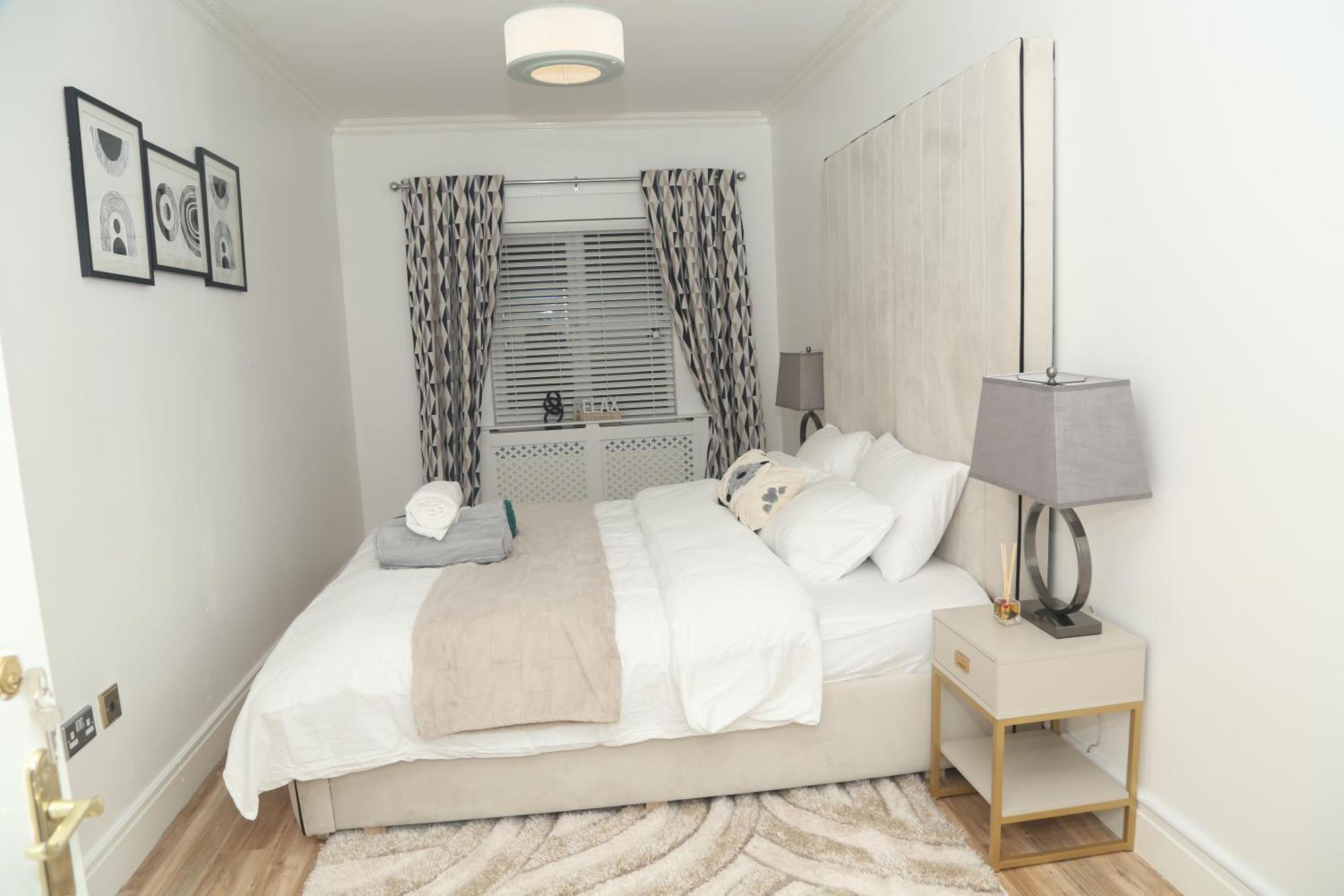 Apartment Mdz Luxe Stays-sleeps 6 *