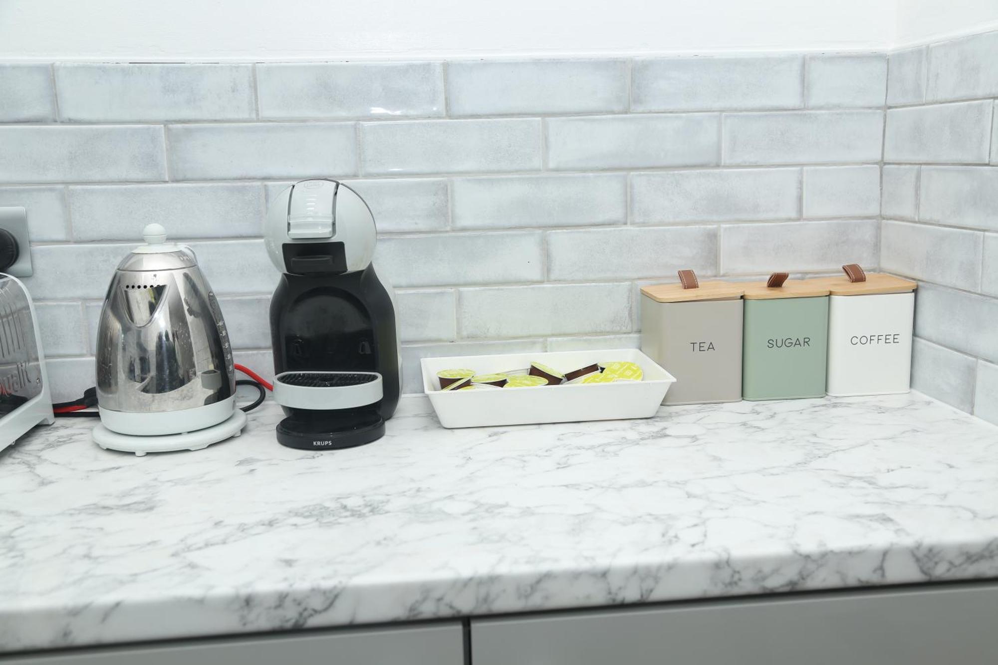Mdz Luxe Stays-sleeps 6