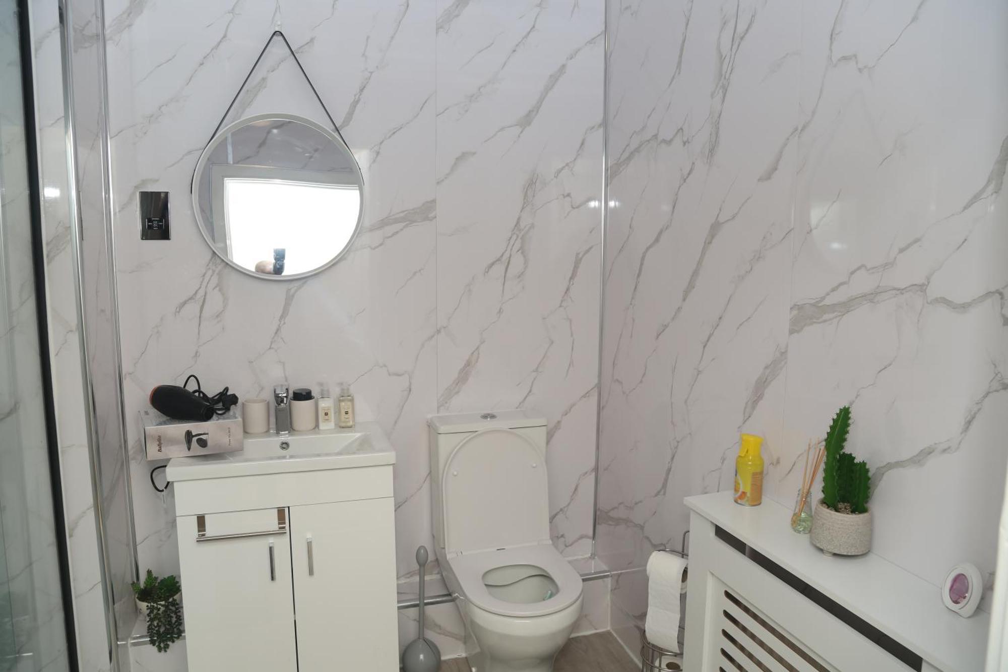 Apartment Mdz Luxe Stays-sleeps 6 *