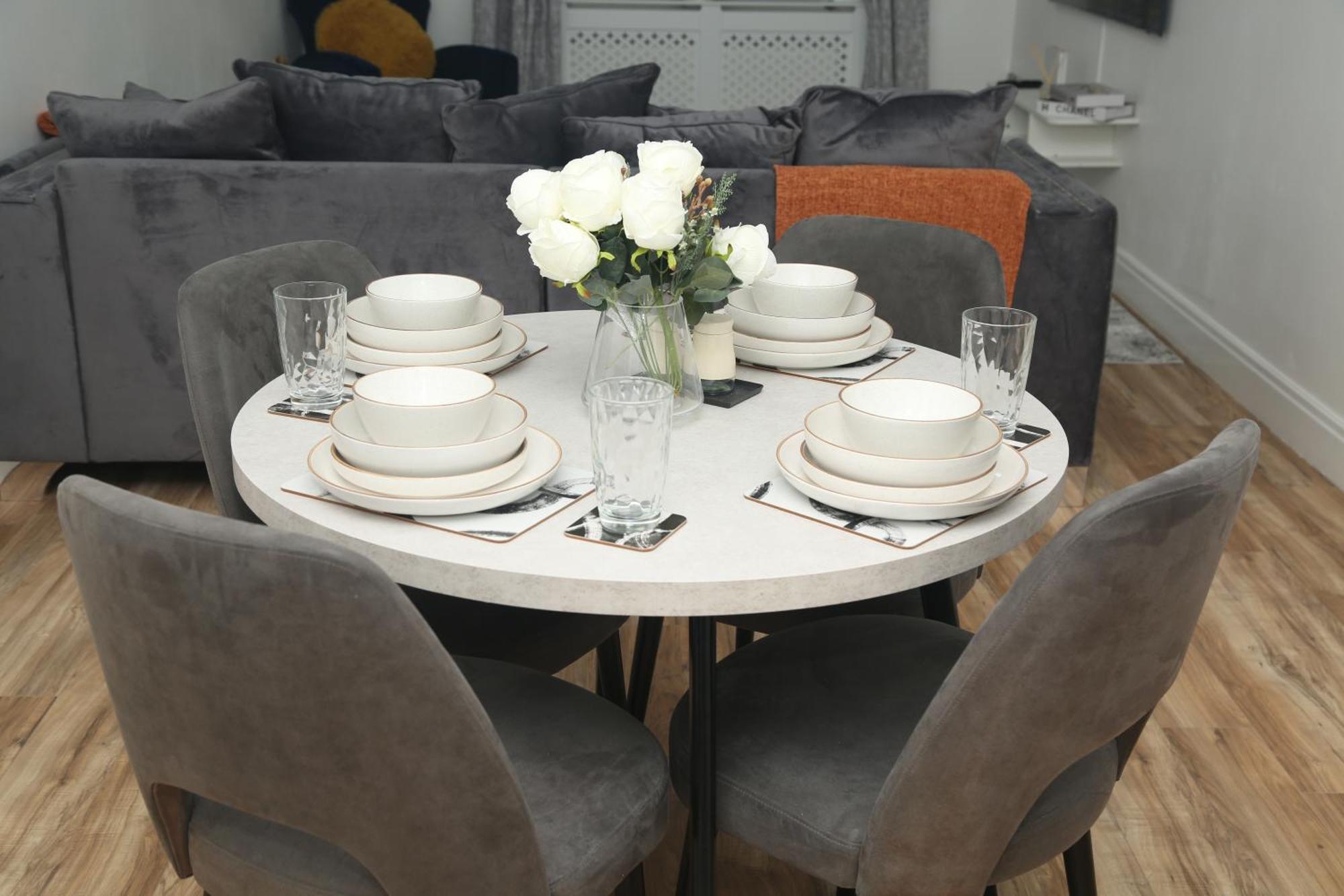 Apartment Mdz Luxe Stays-sleeps 6