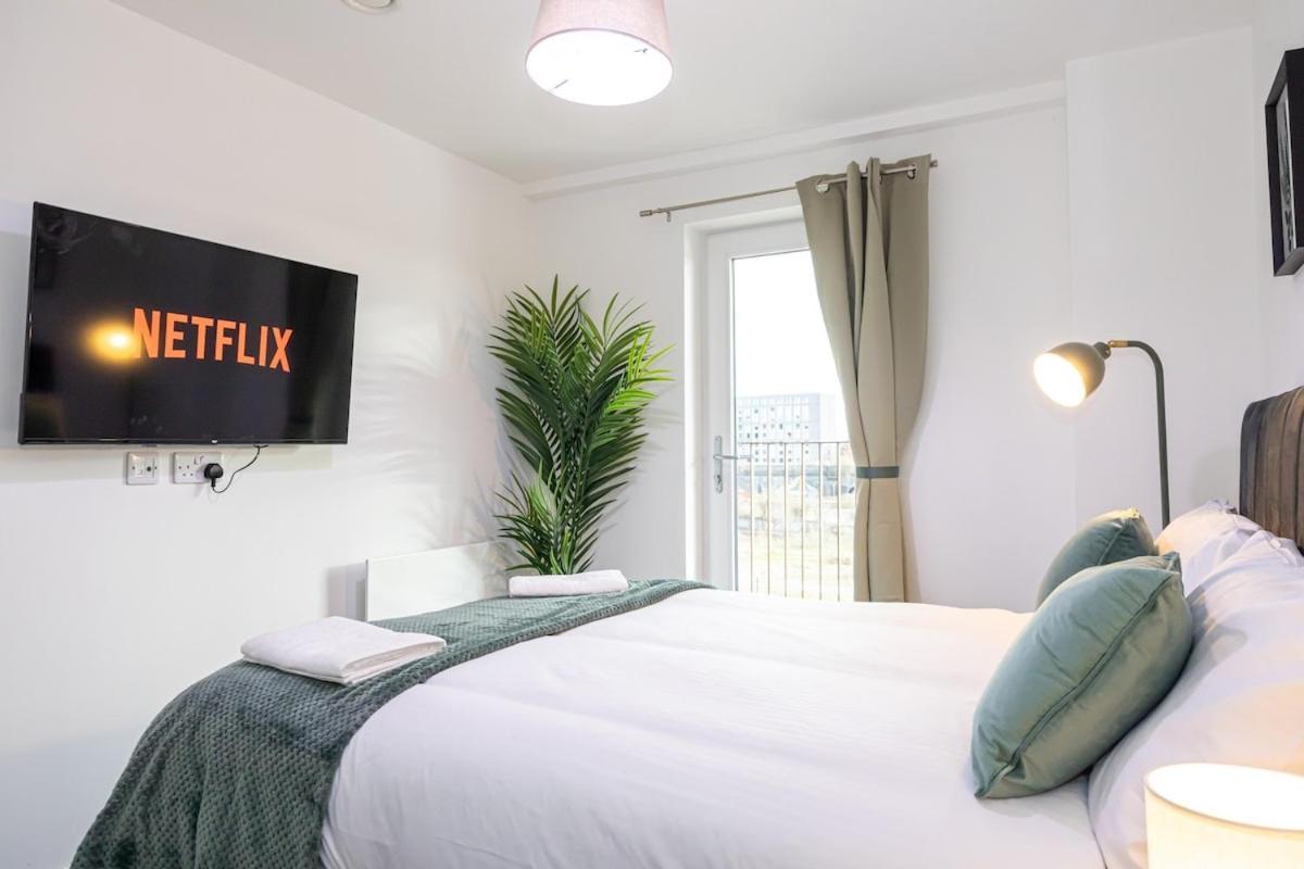 Manchestercentre , Salford, Lakeside Apartment *