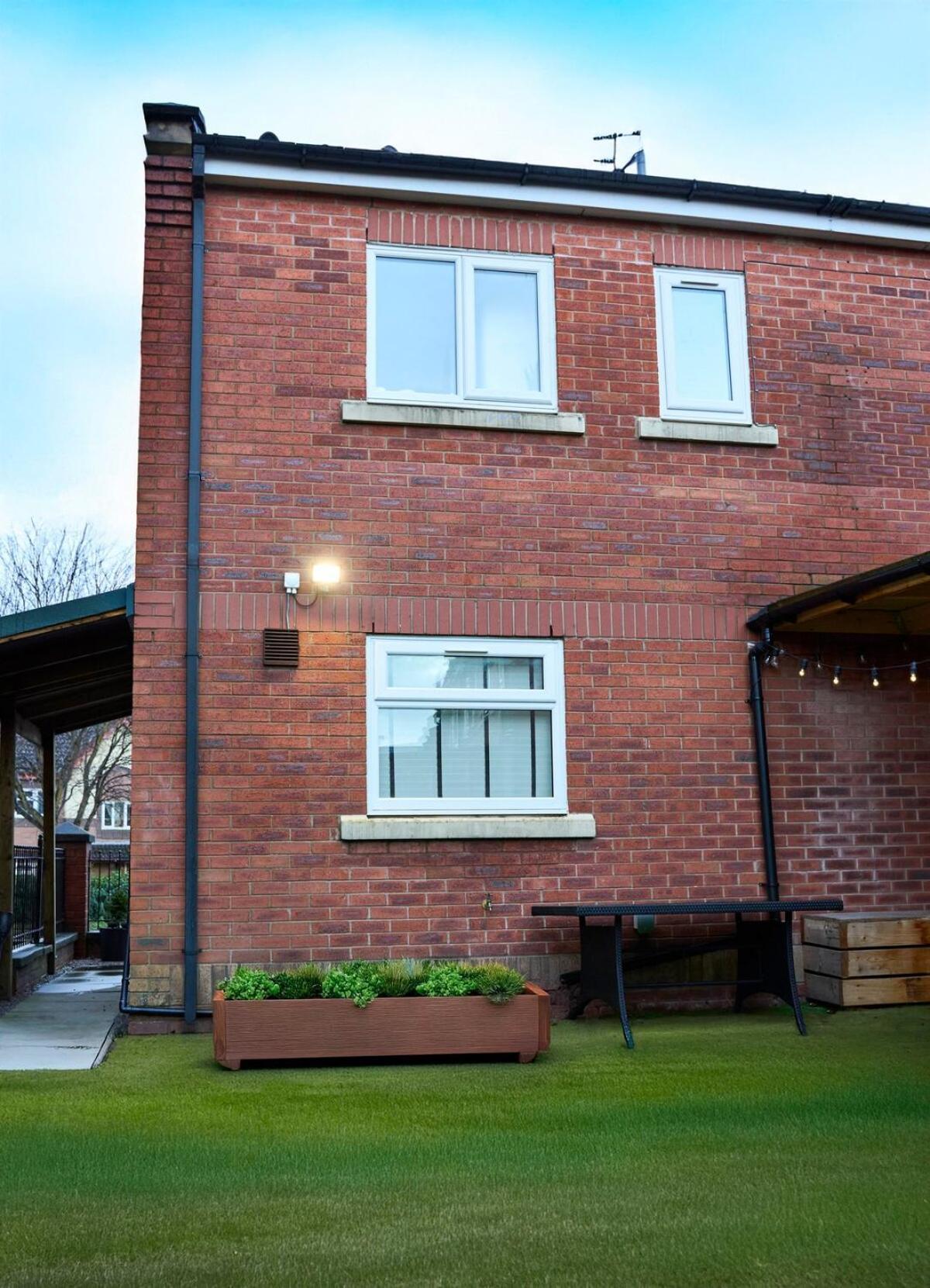 Spacious 2-bed Near Centre, Fast Wifi * Manchester