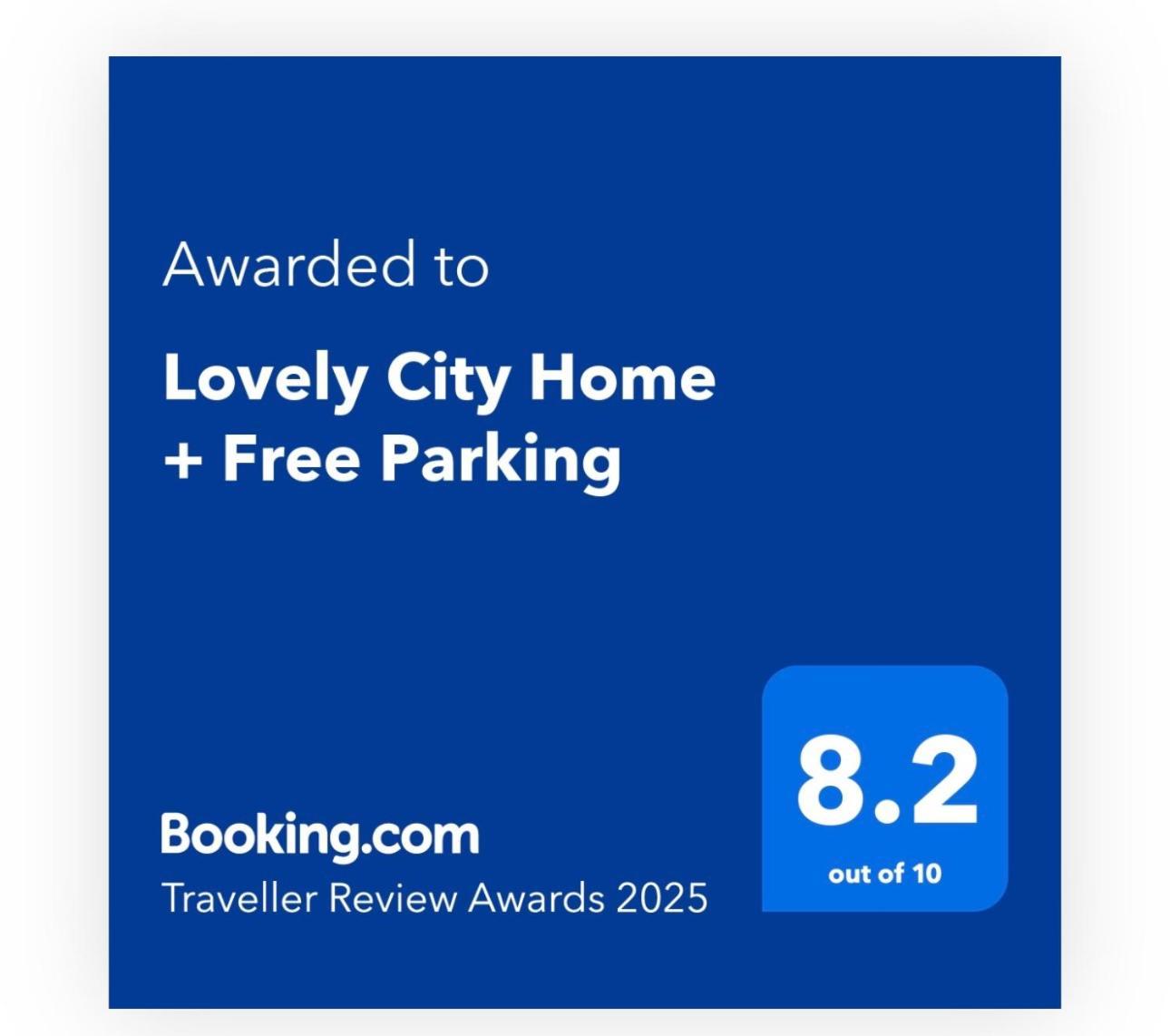 Holiday home Lovely + Free Parking *